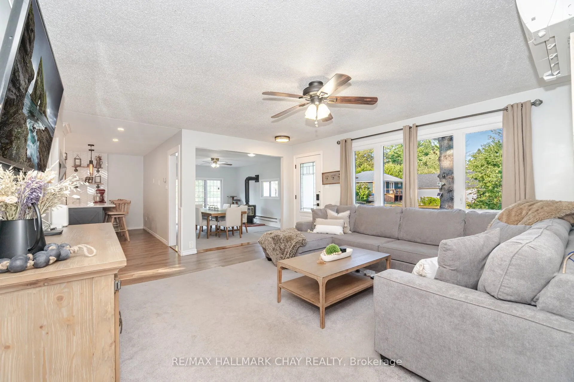 731 Pinegrove Avenue