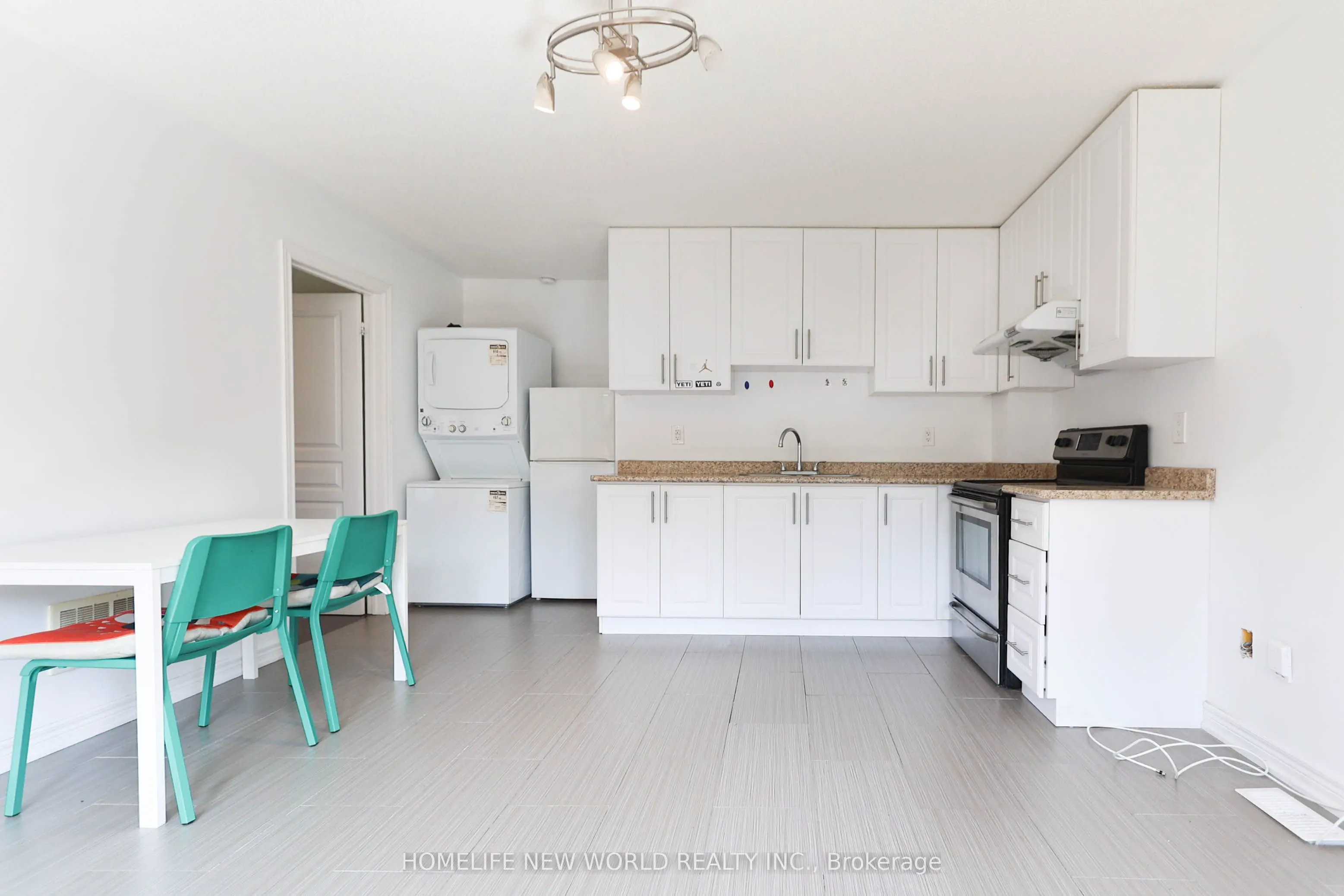 41 Pulpwood Crescent, #Main