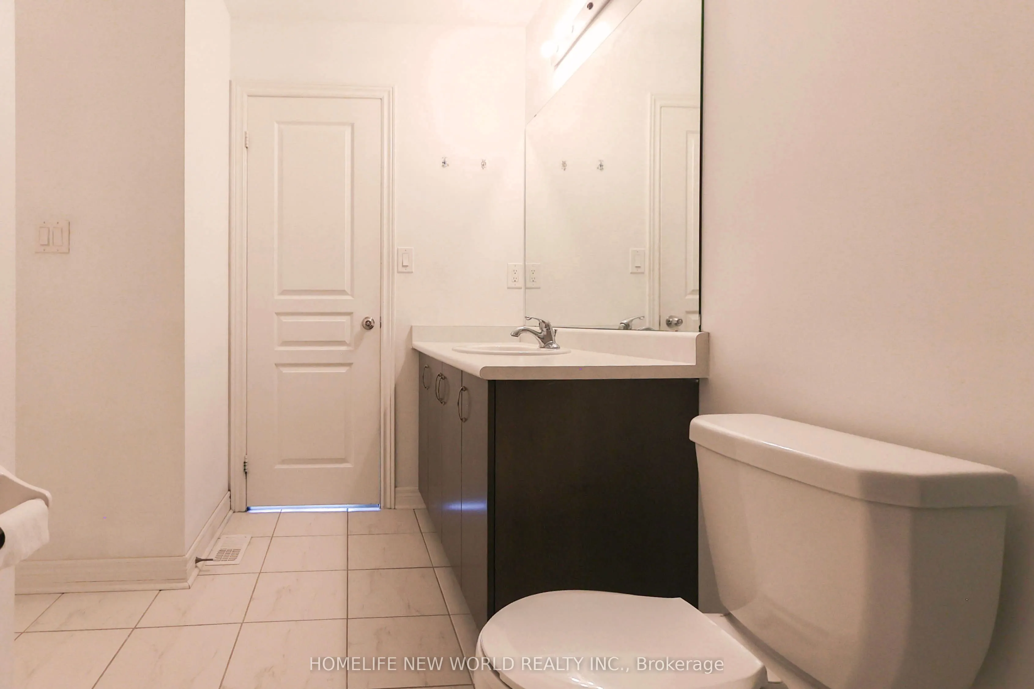 41 Pulpwood Crescent, #Main