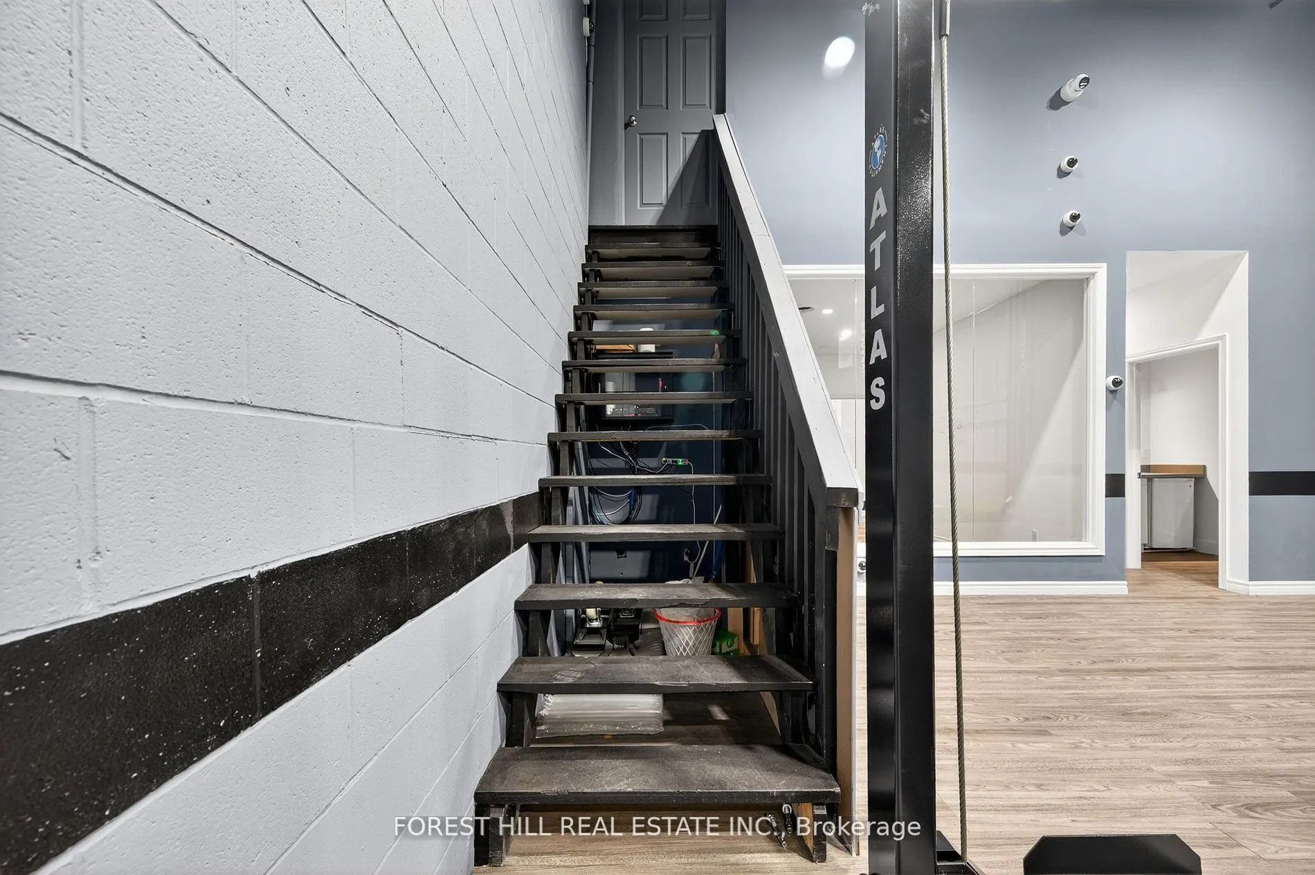 241 Edgeley Boulevard, #11