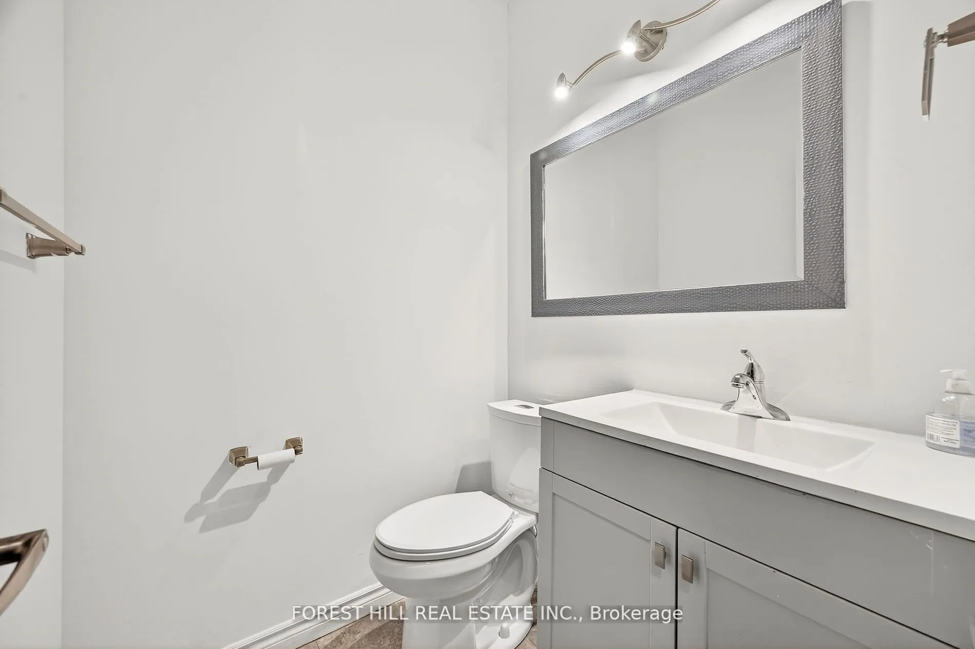 241 Edgeley Boulevard, #11