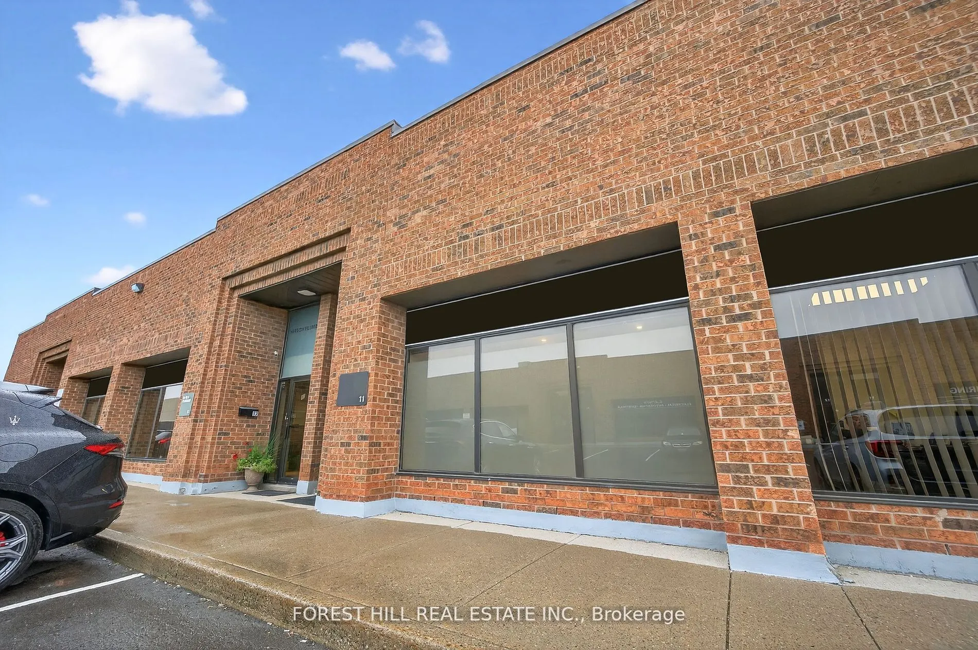 241 Edgeley Boulevard, #11