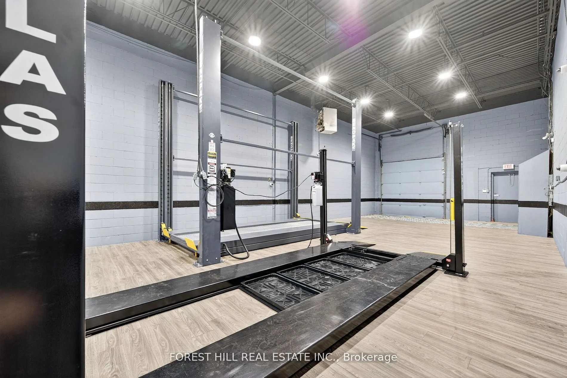 241 Edgeley Boulevard, #11