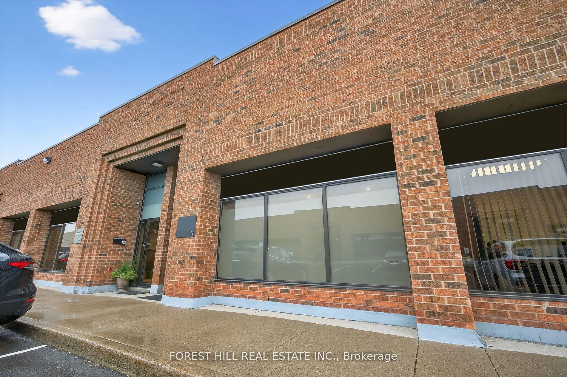 241 Edgeley Boulevard, #11