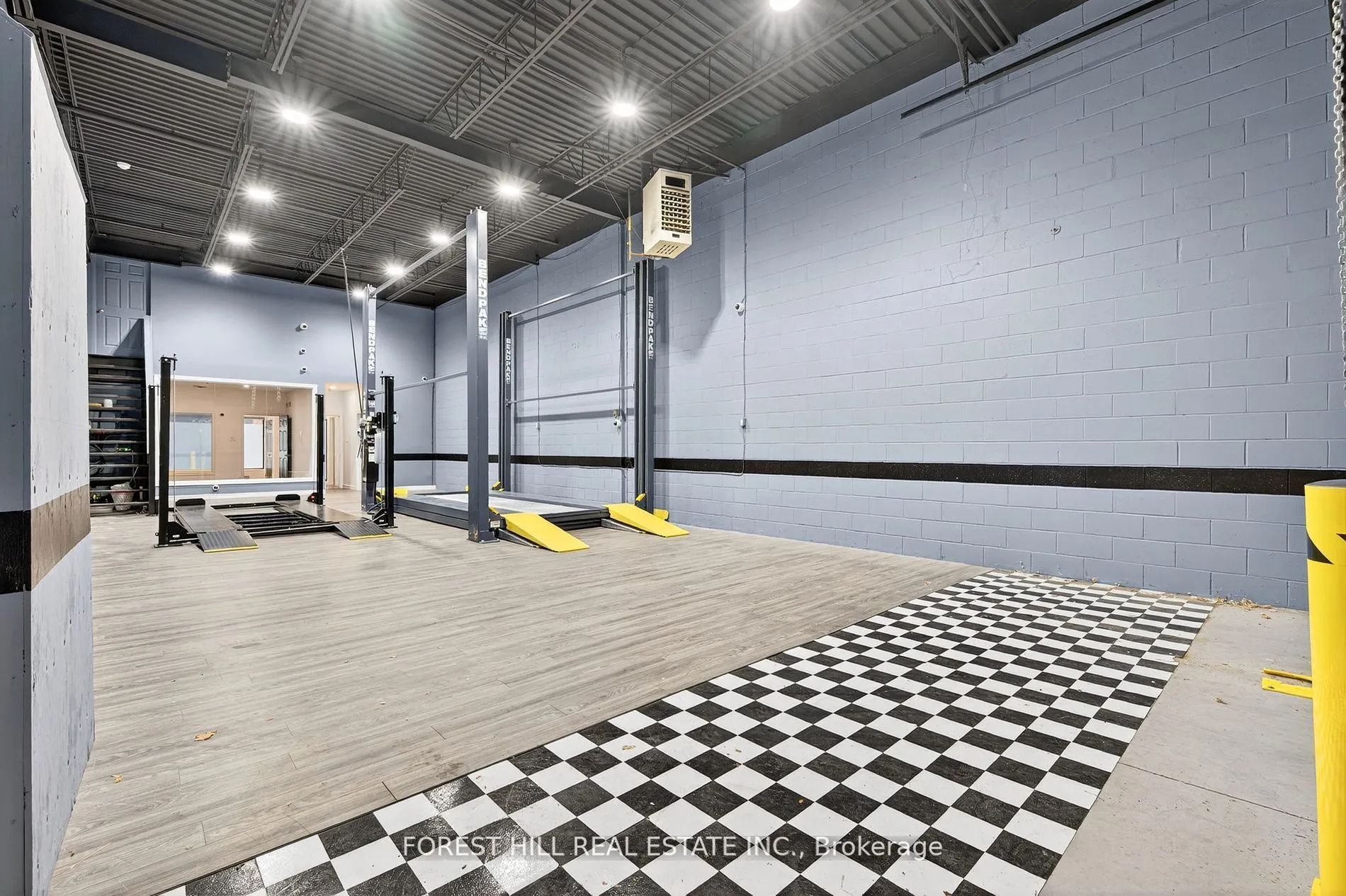 241 Edgeley Boulevard, #11