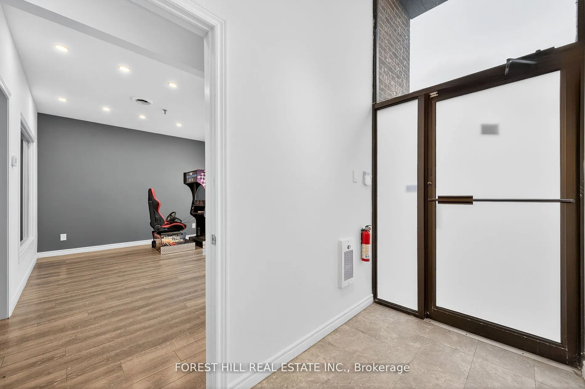 241 Edgeley Boulevard, #11