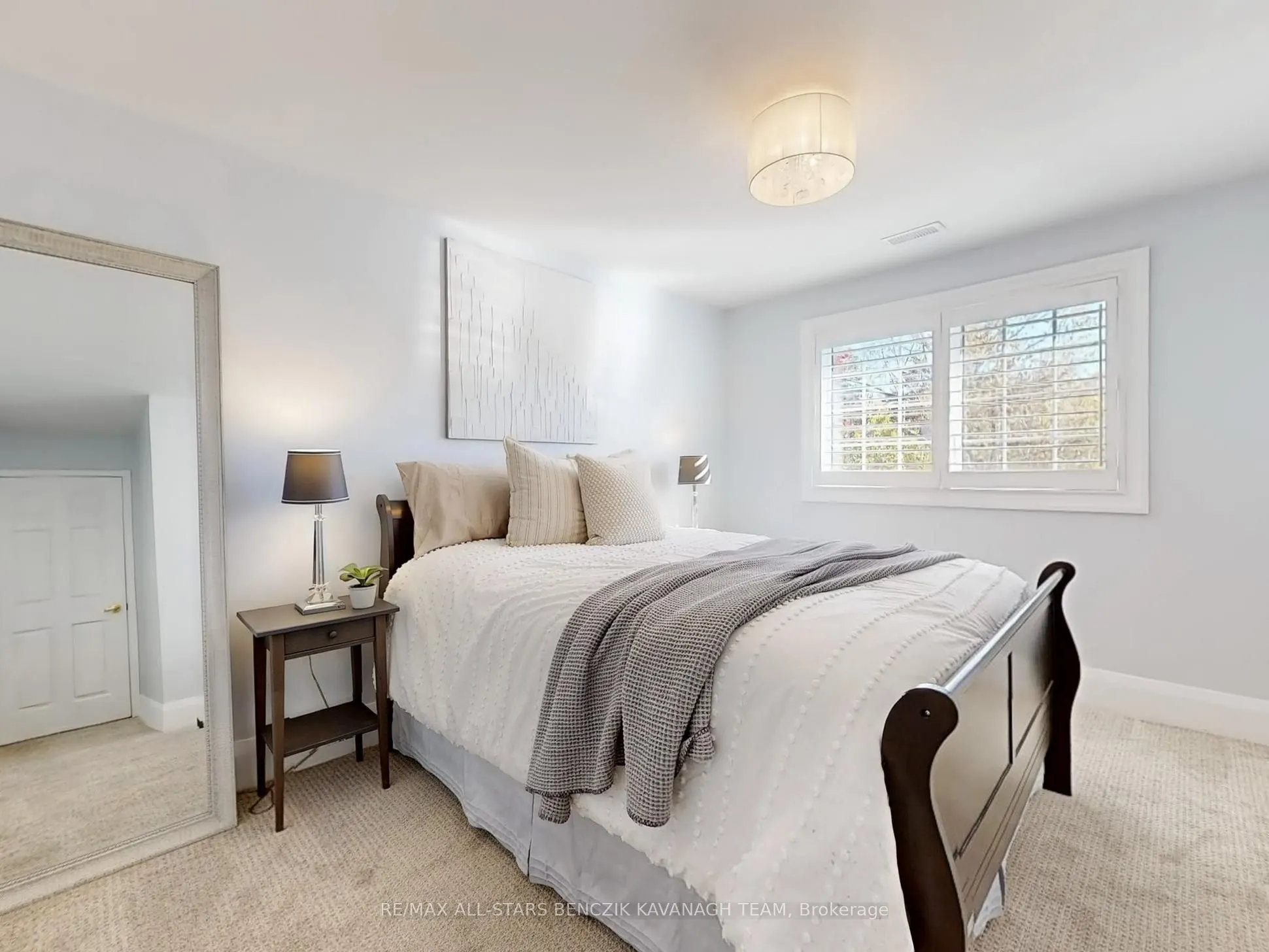 14 Hamilton Hall Drive