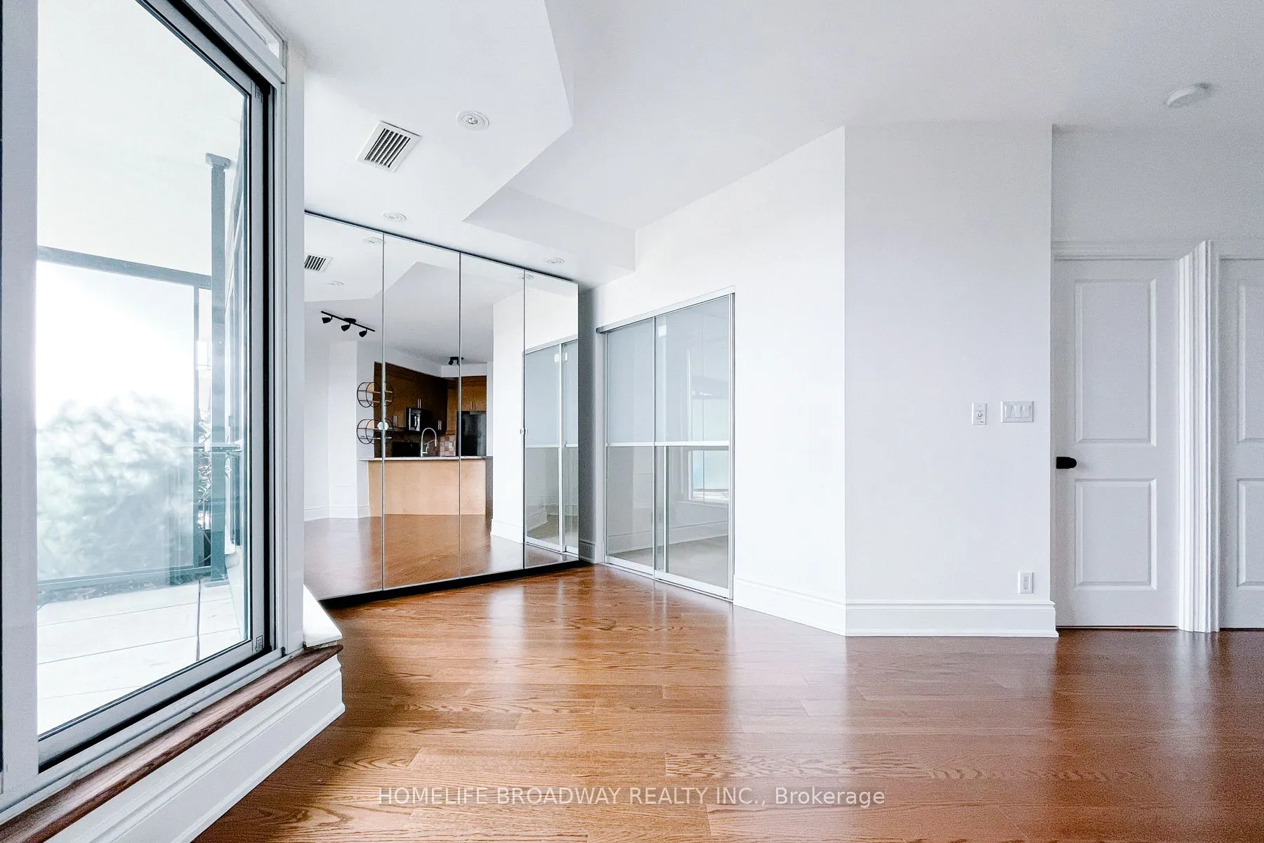 18 Harding Boulevard, #PH108