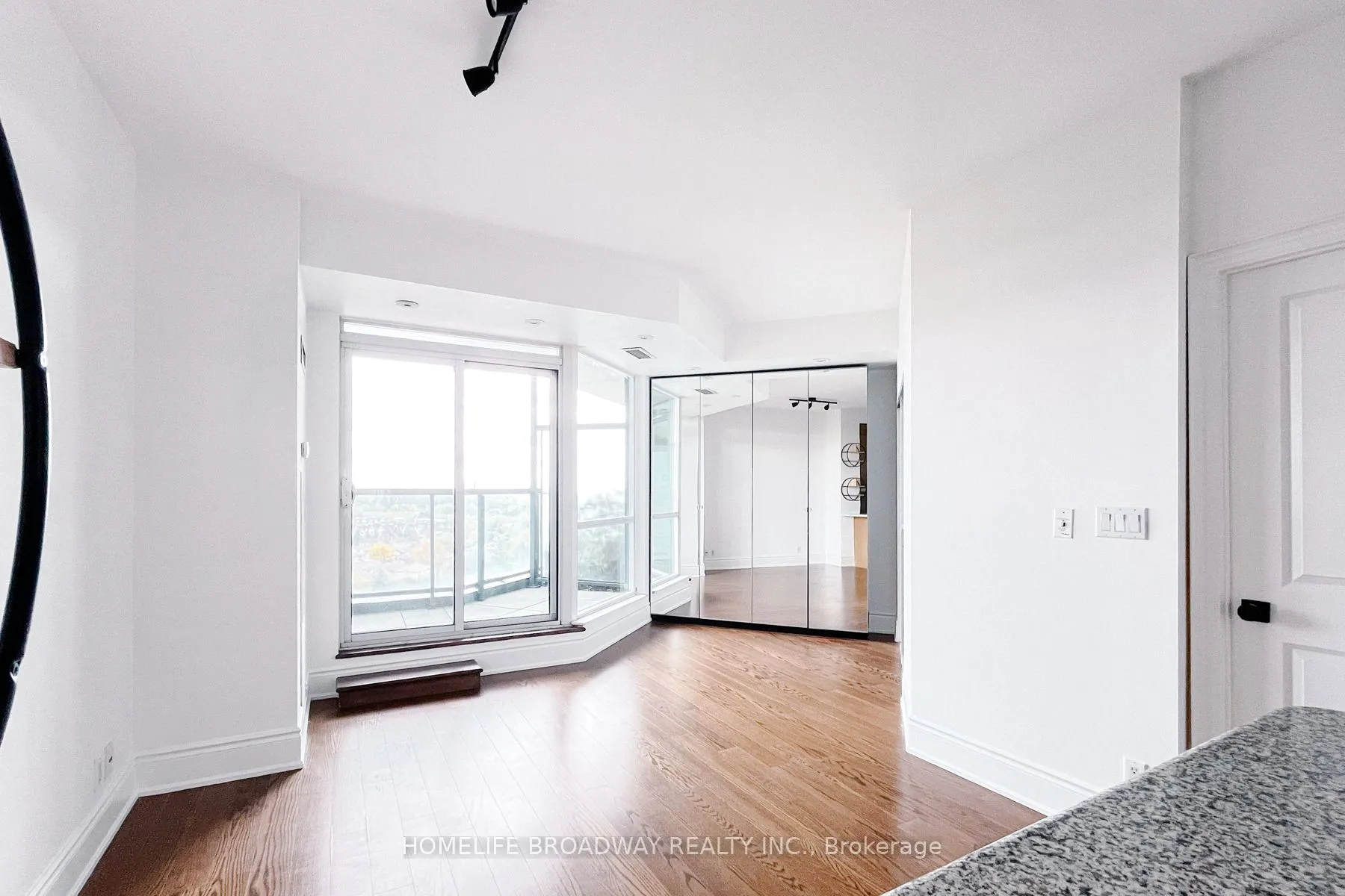 18 Harding Boulevard, #PH108