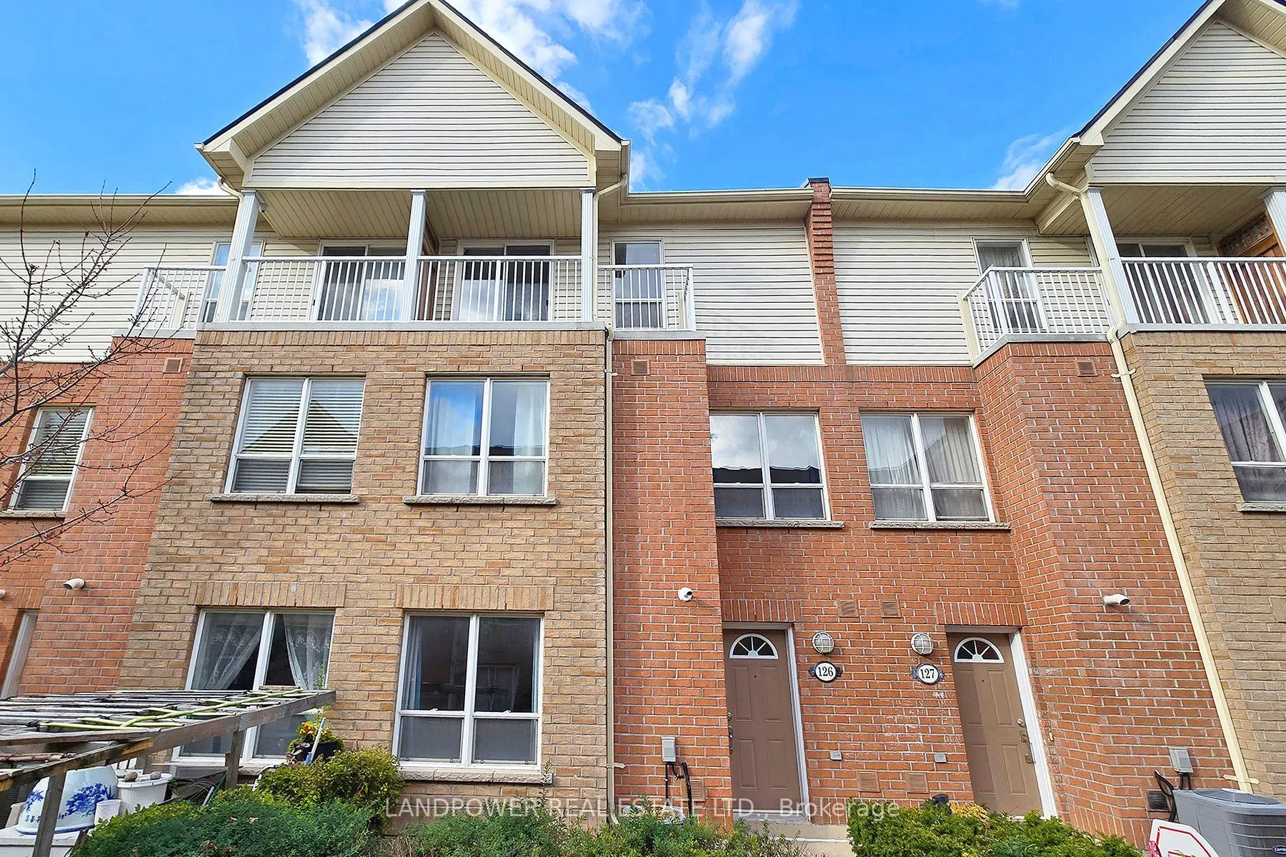 8 Faithful Way, #126