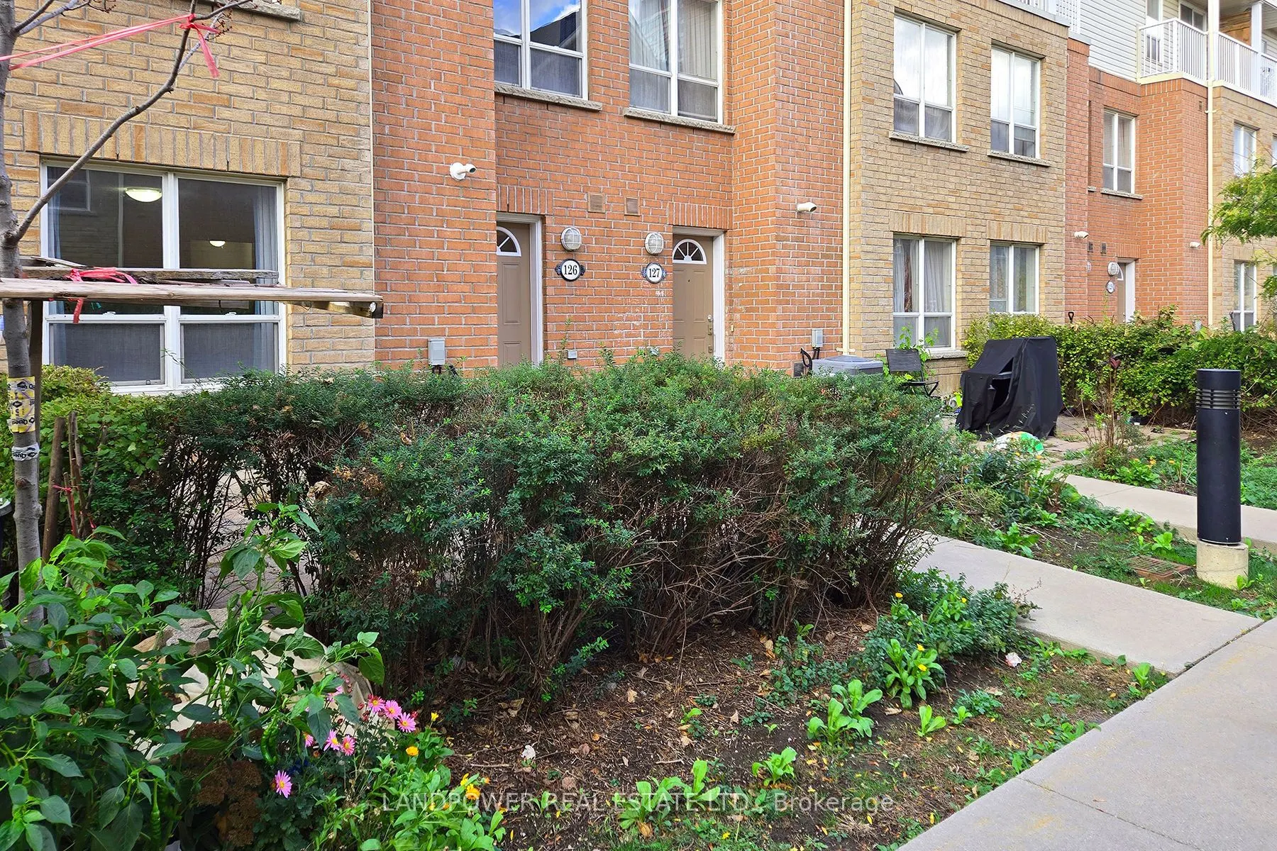 8 Faithful Way, #126