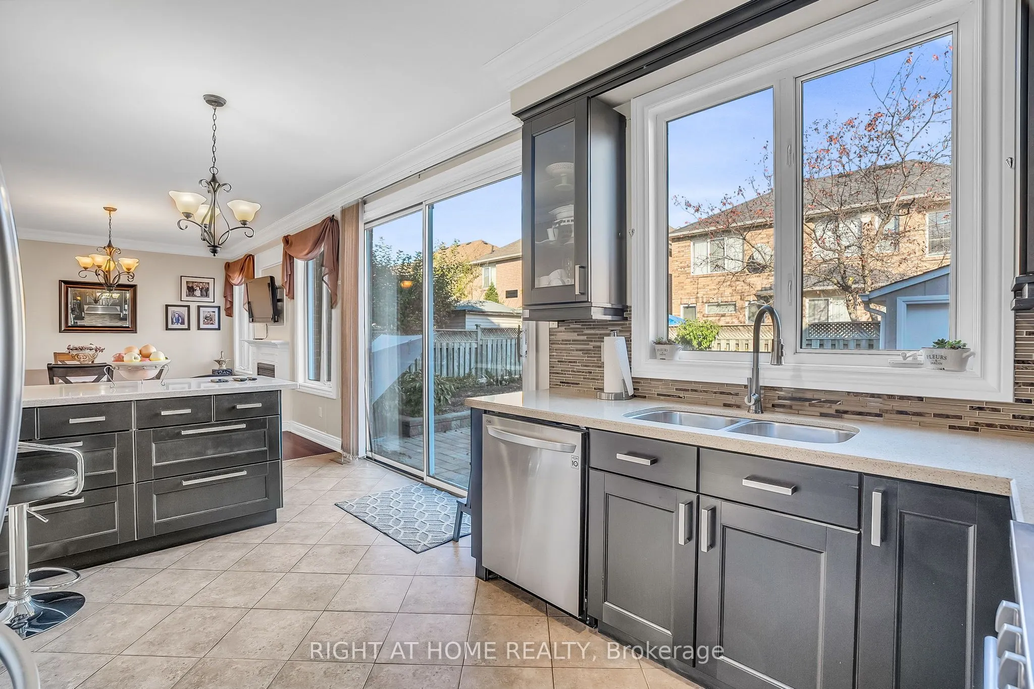 421 John Deisman Boulevard