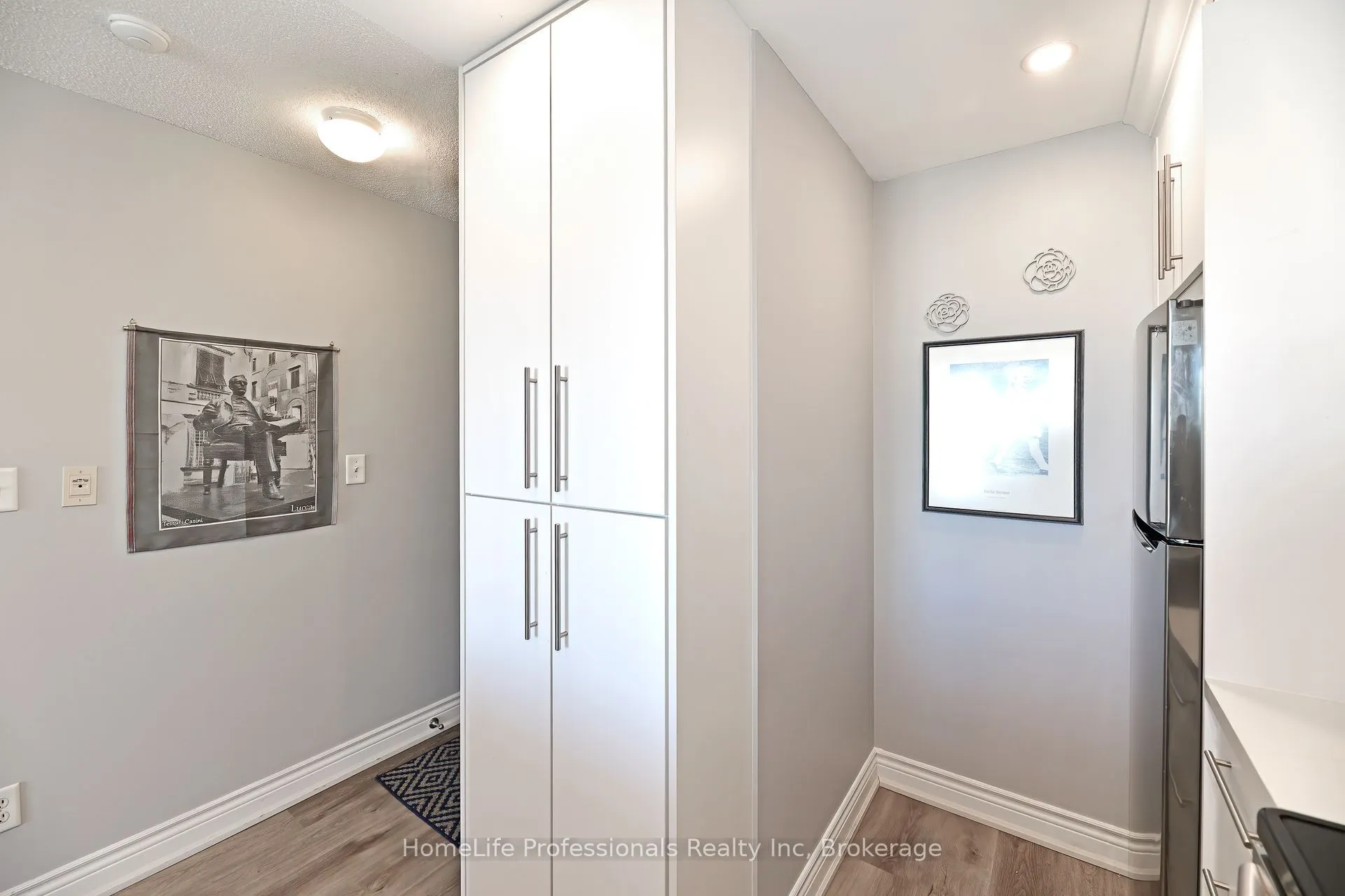 39 Oneida Crescent, #PH 10