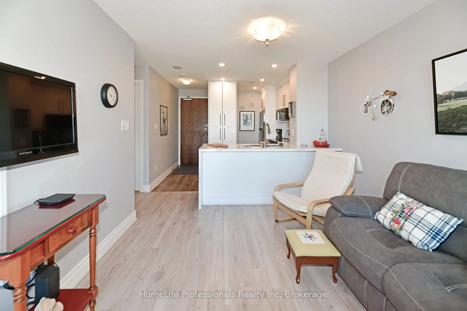 39 Oneida Crescent, #PH 10