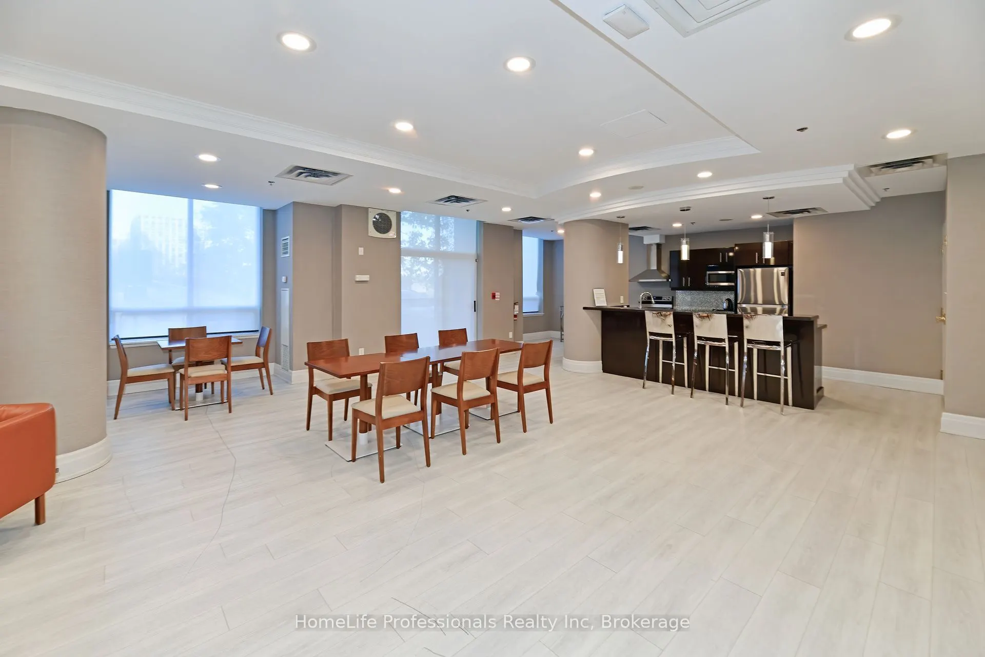 39 Oneida Crescent, #PH 10