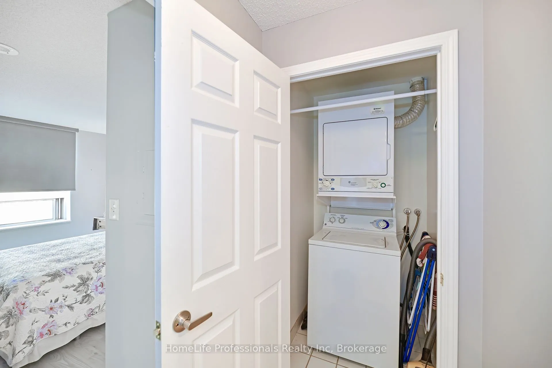 39 Oneida Crescent, #PH 10