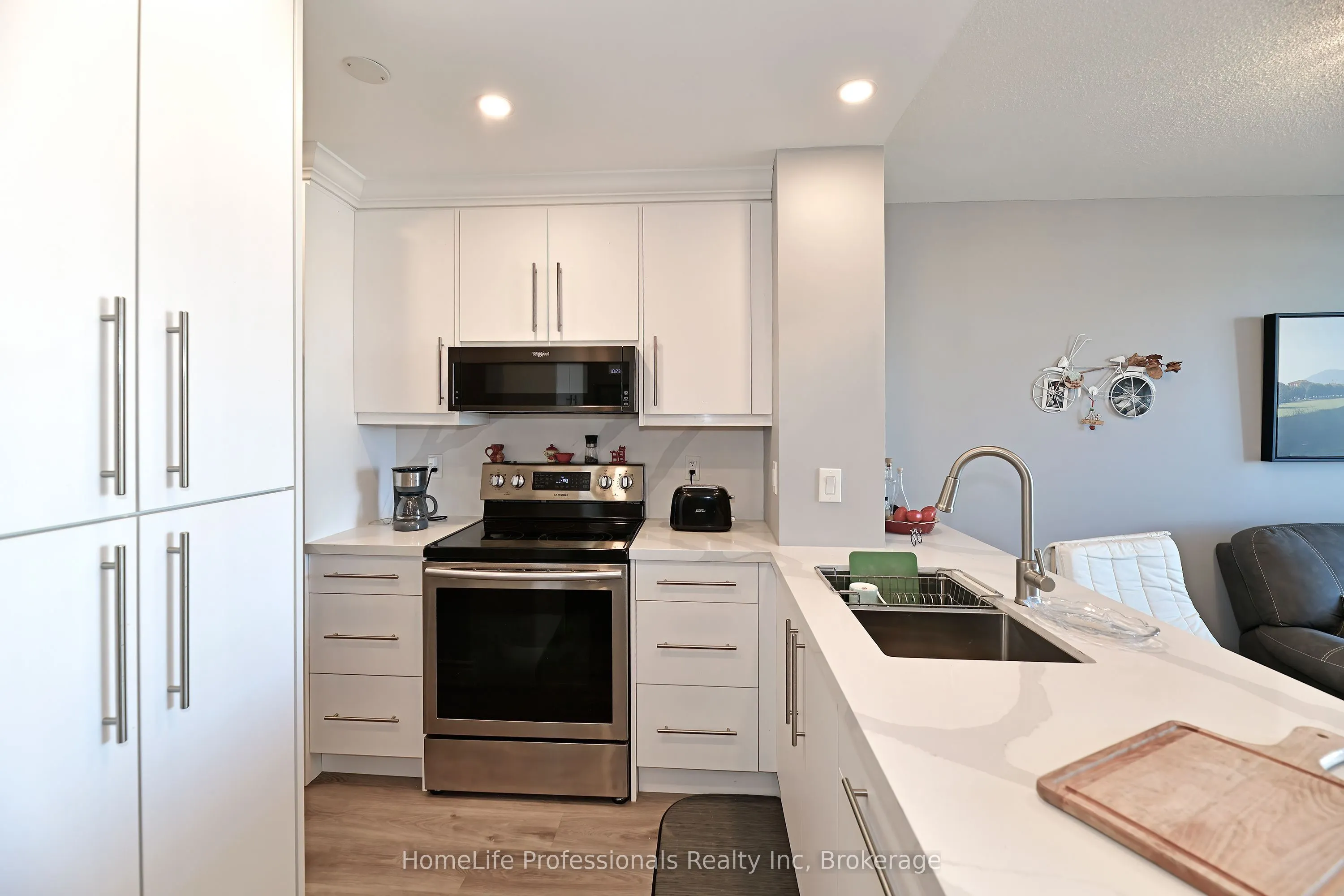 39 Oneida Crescent, #PH 10