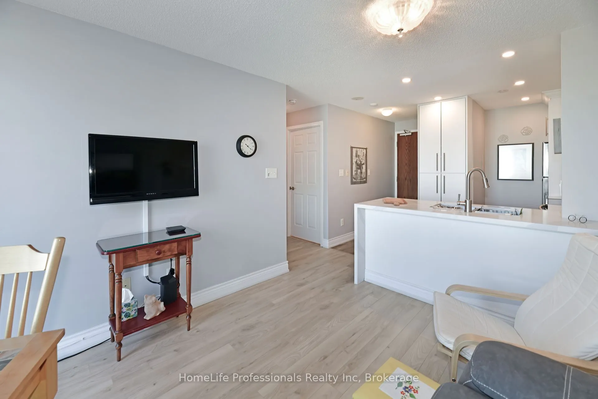 39 Oneida Crescent, #PH 10