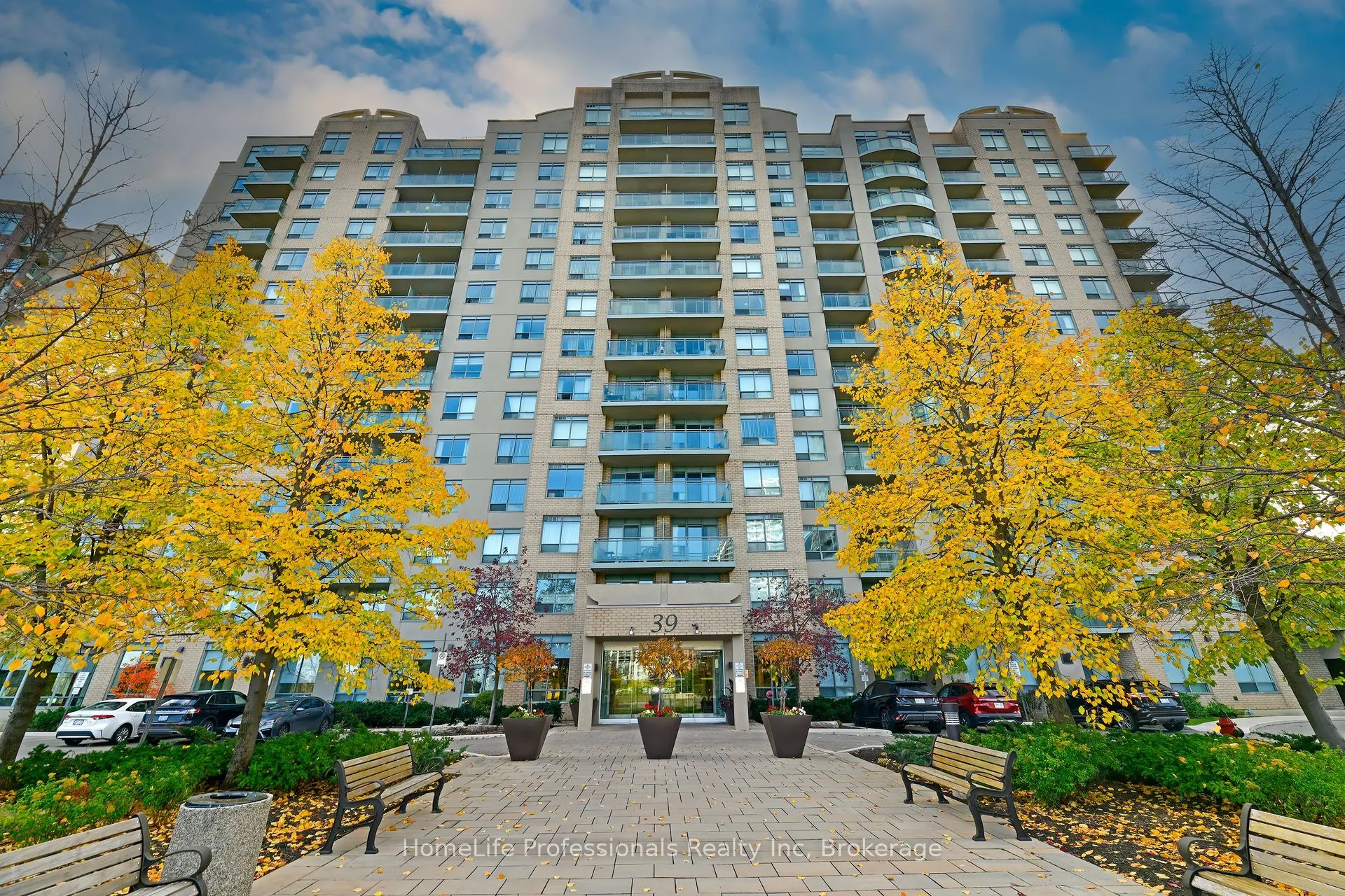 39 Oneida Crescent, #PH 10