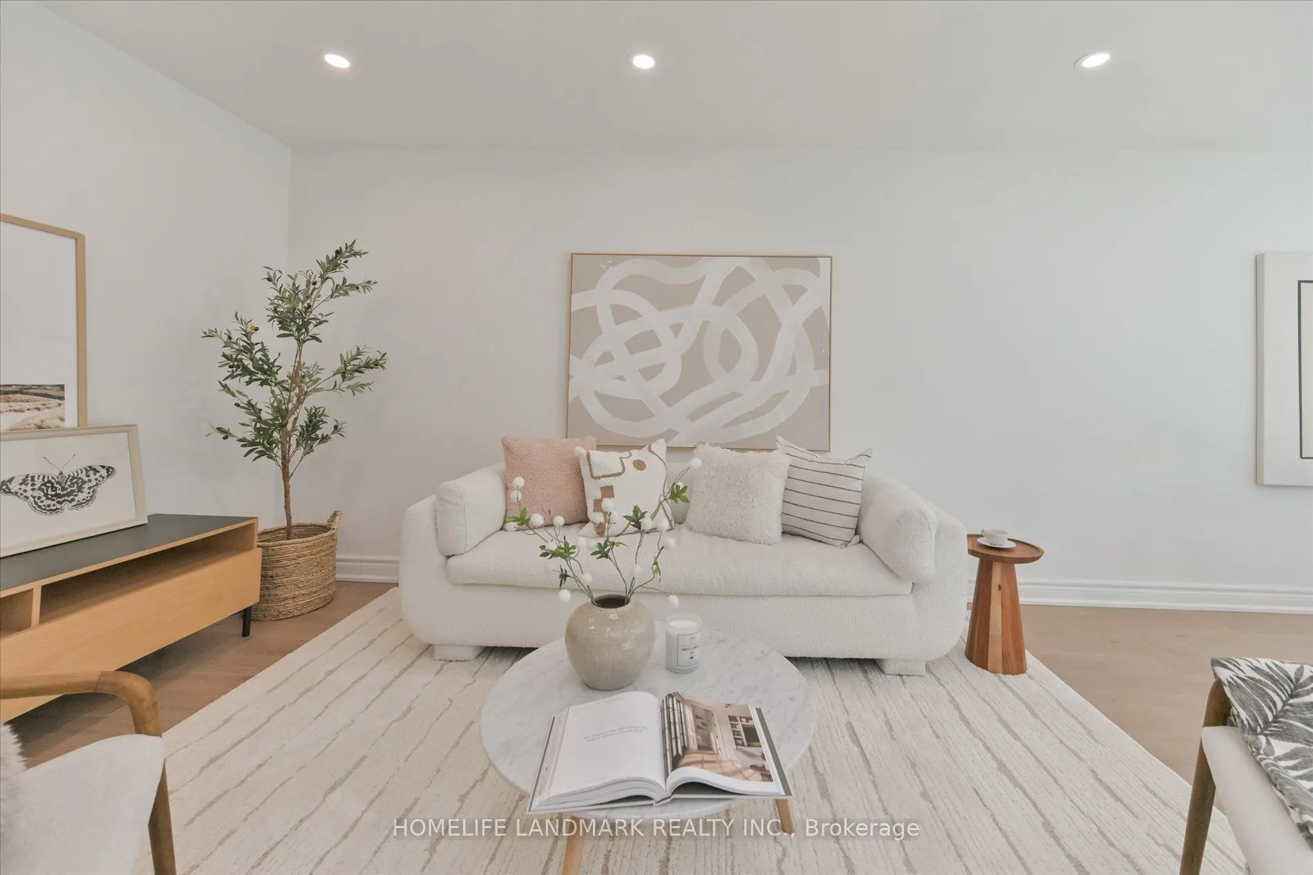 421 Browndale Crescent