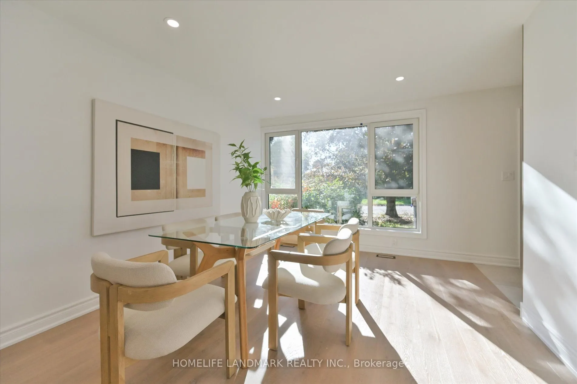 421 Browndale Crescent