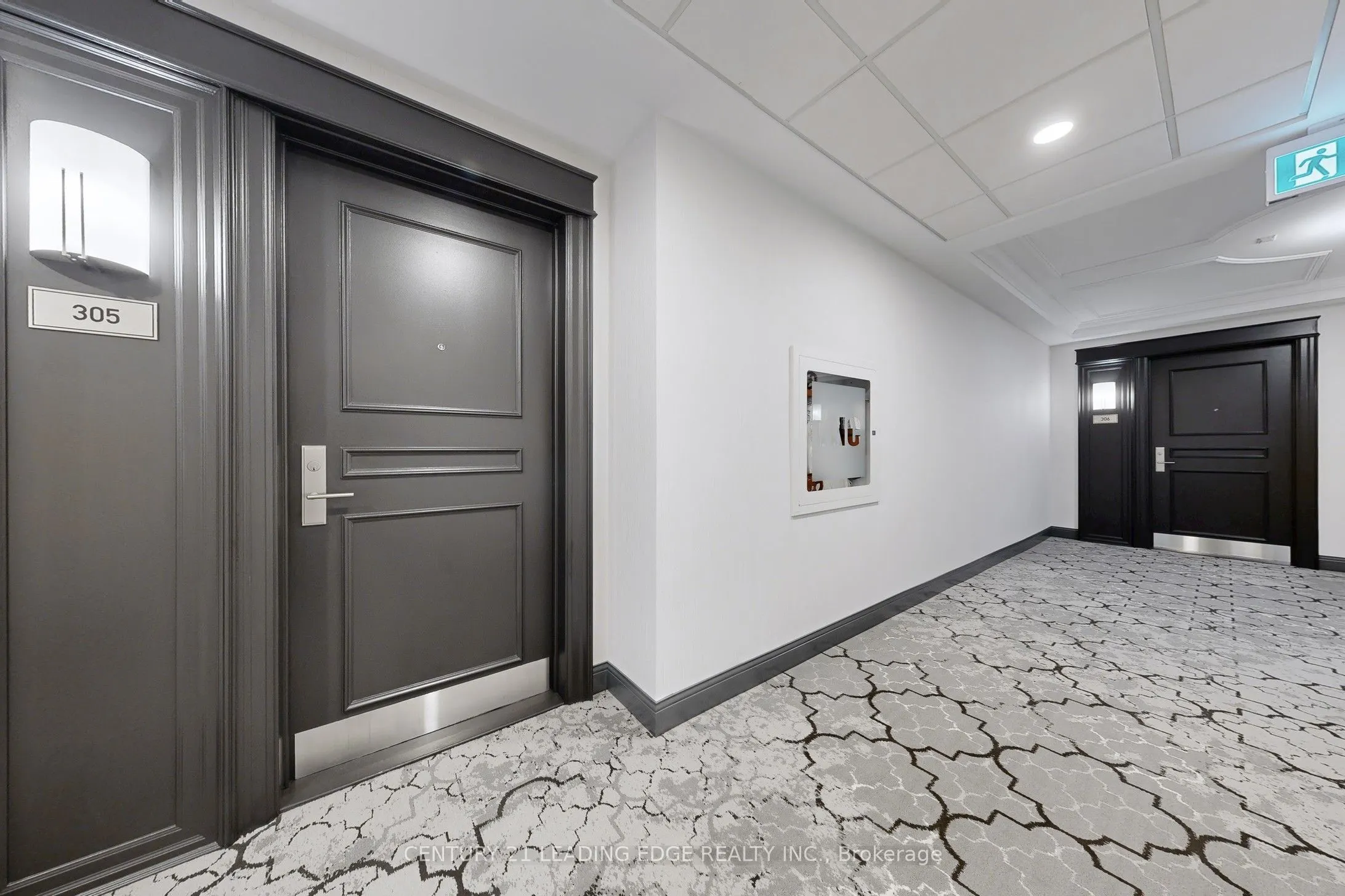 35 Baker Hill Boulevard, #305