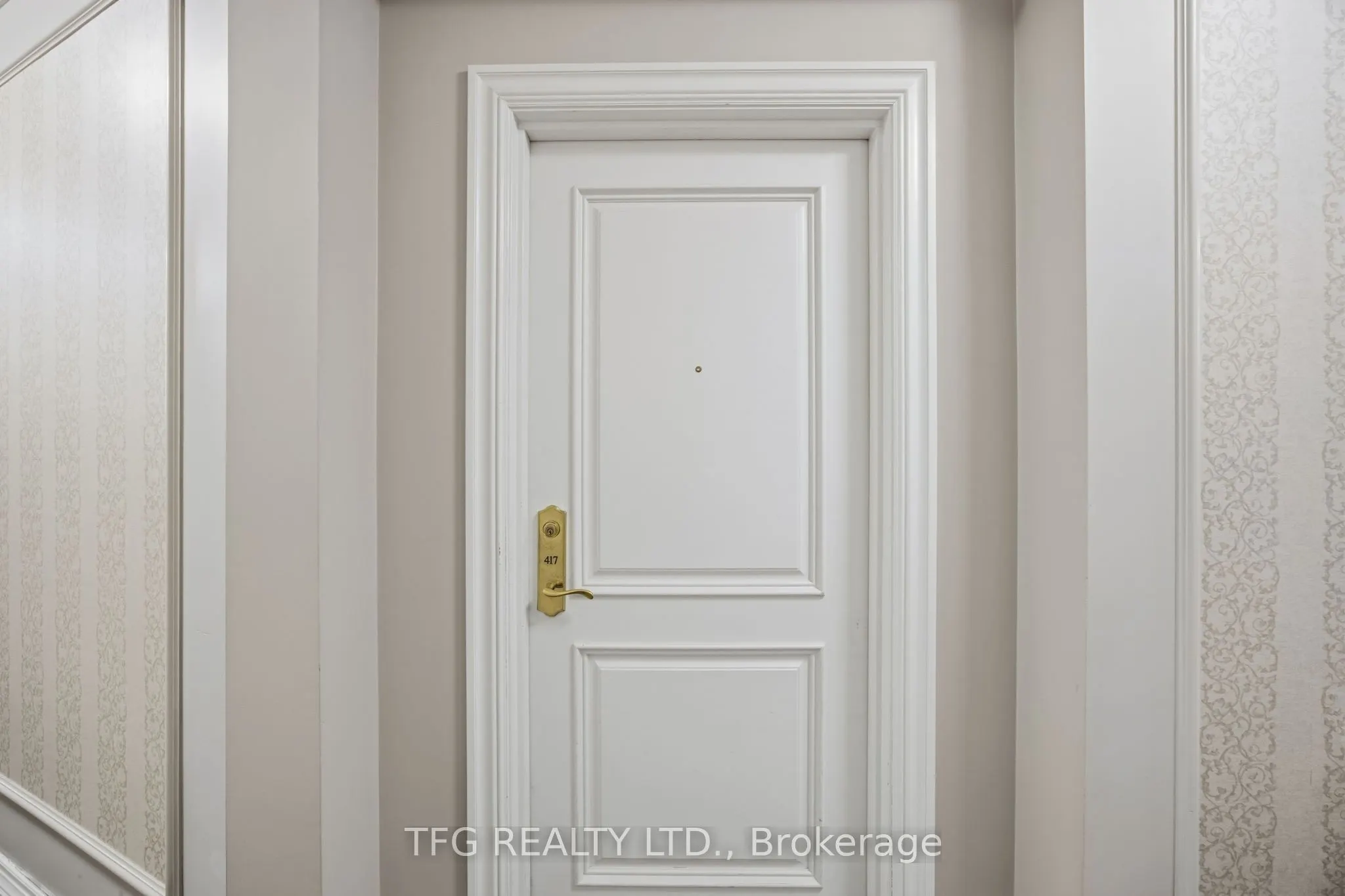 9225 Jane Street, #417