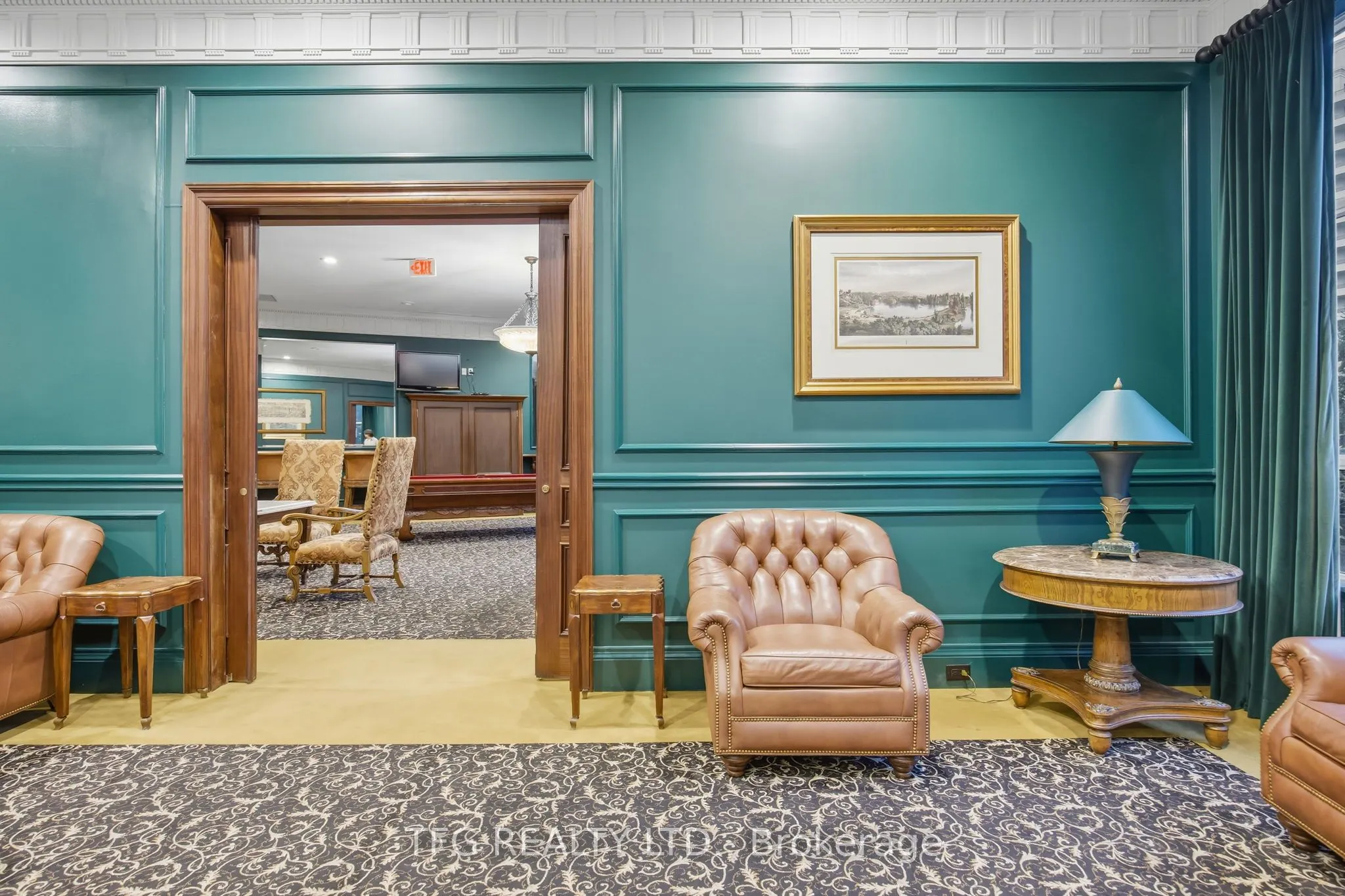 9225 Jane Street, #417