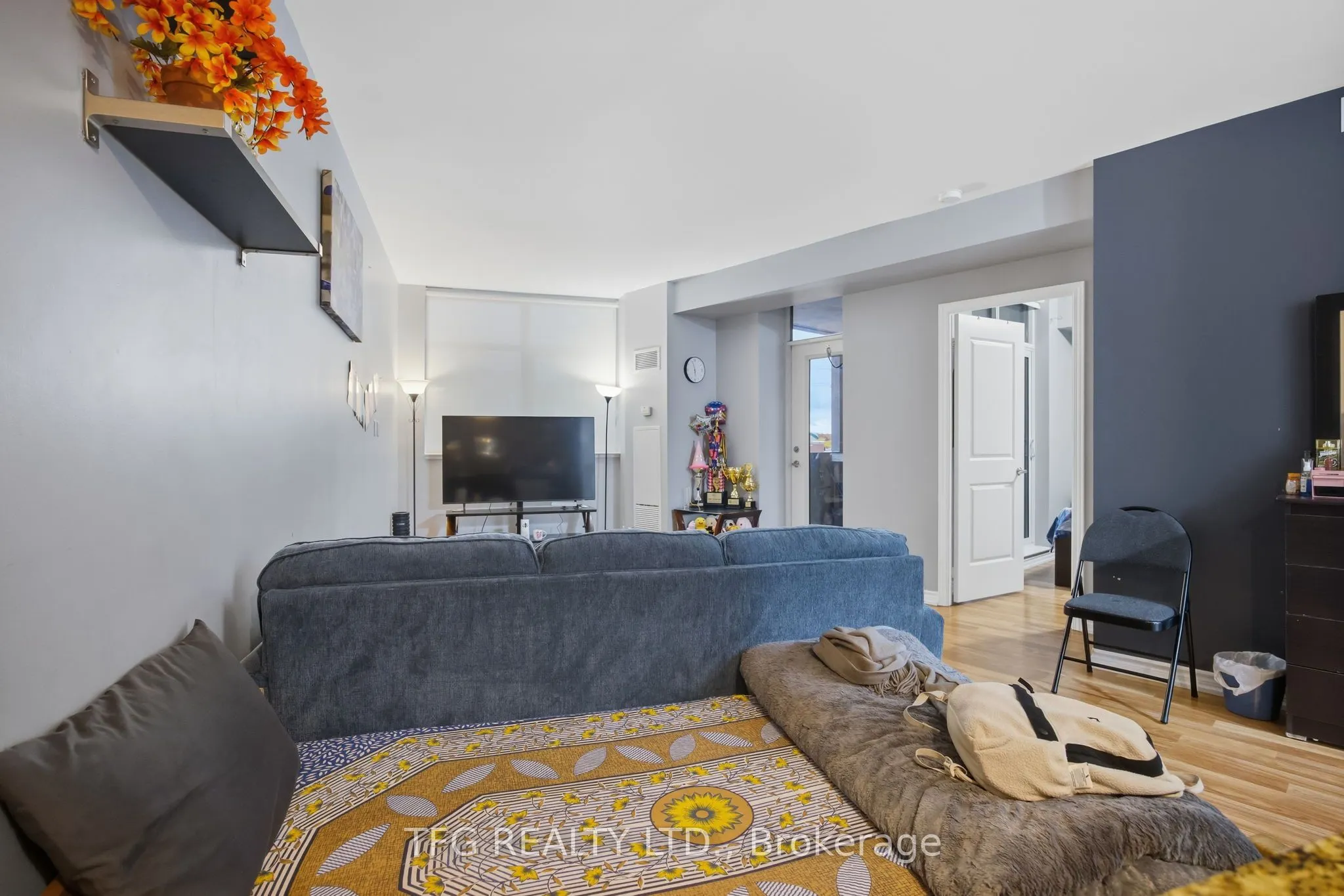 9225 Jane Street, #417