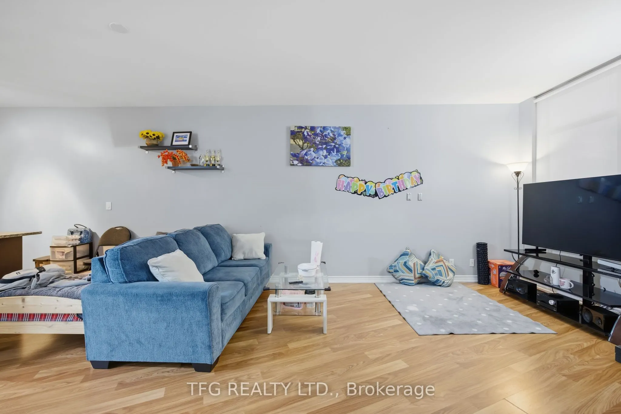 9225 Jane Street, #417