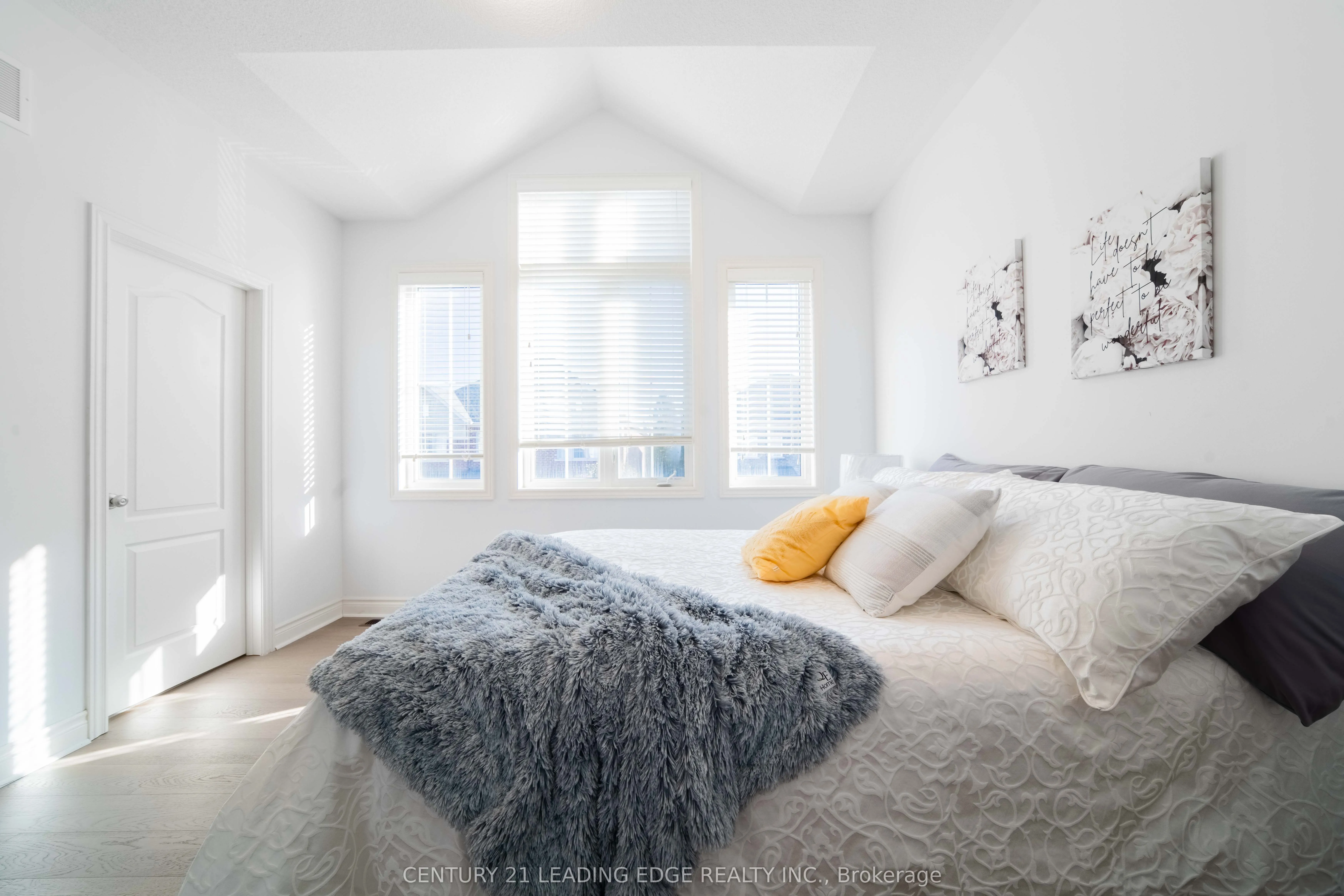 63 Ken Sinclair Crescent, #42