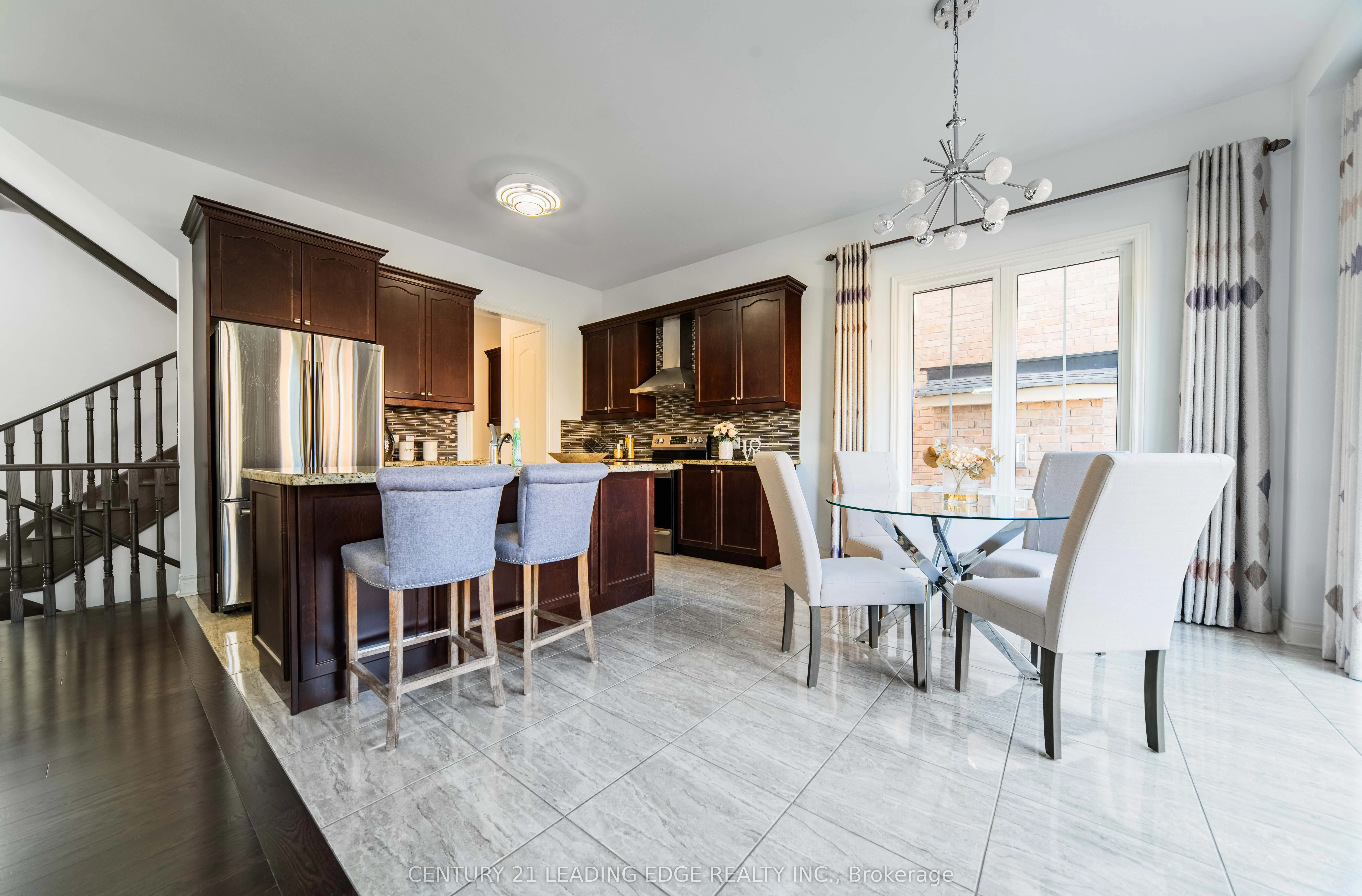 63 Ken Sinclair Crescent, #42