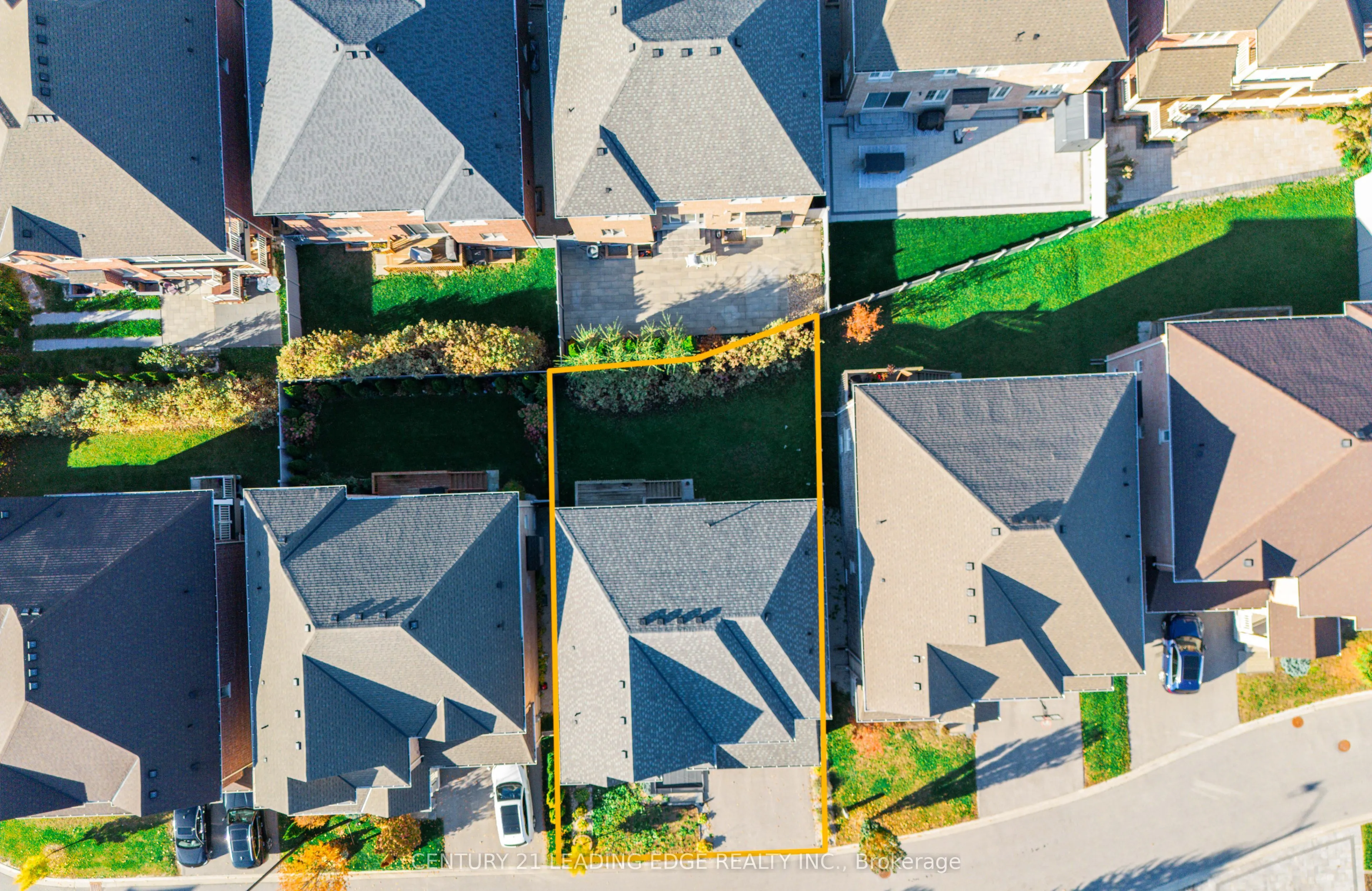 63 Ken Sinclair Crescent, #42