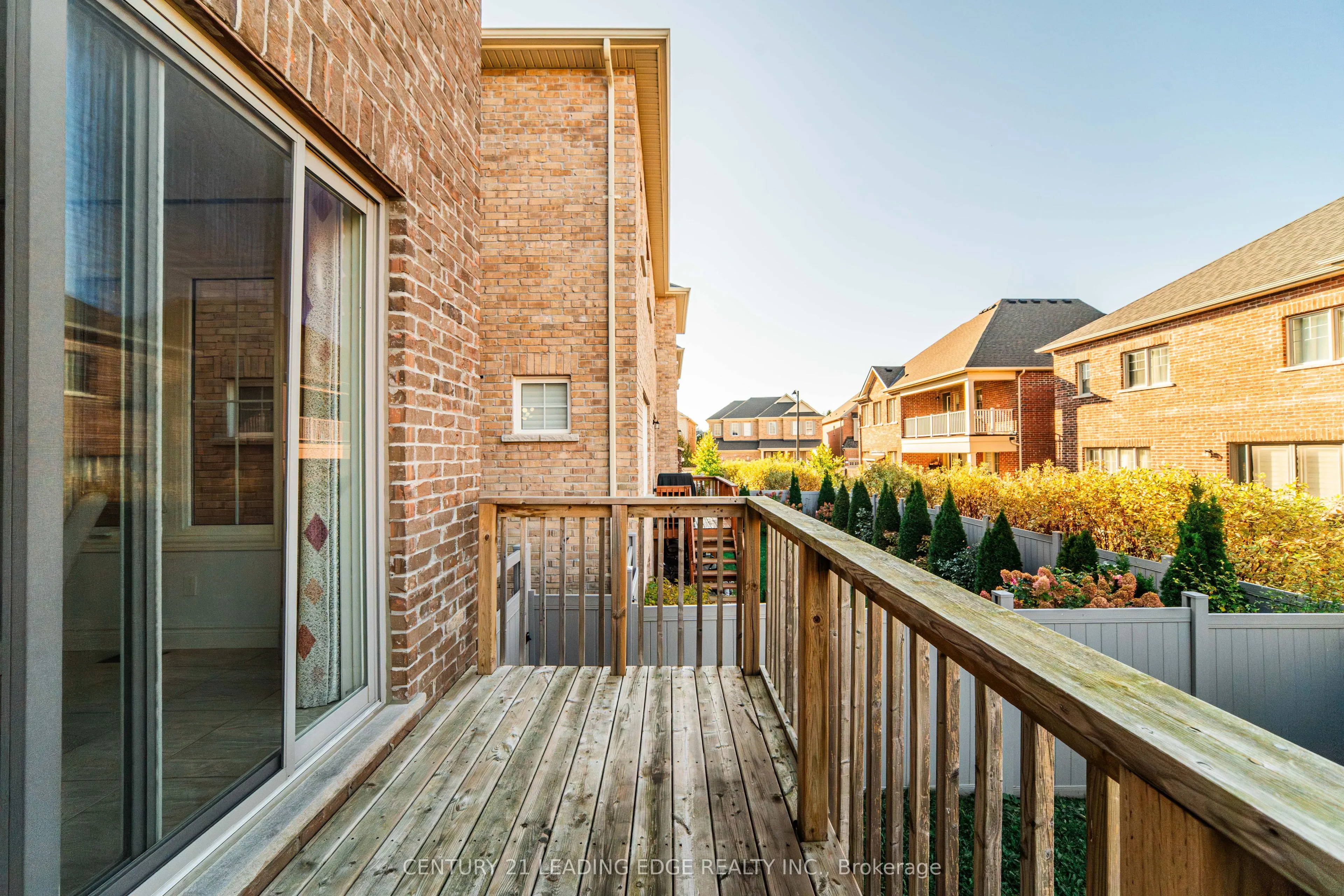 63 Ken Sinclair Crescent, #42