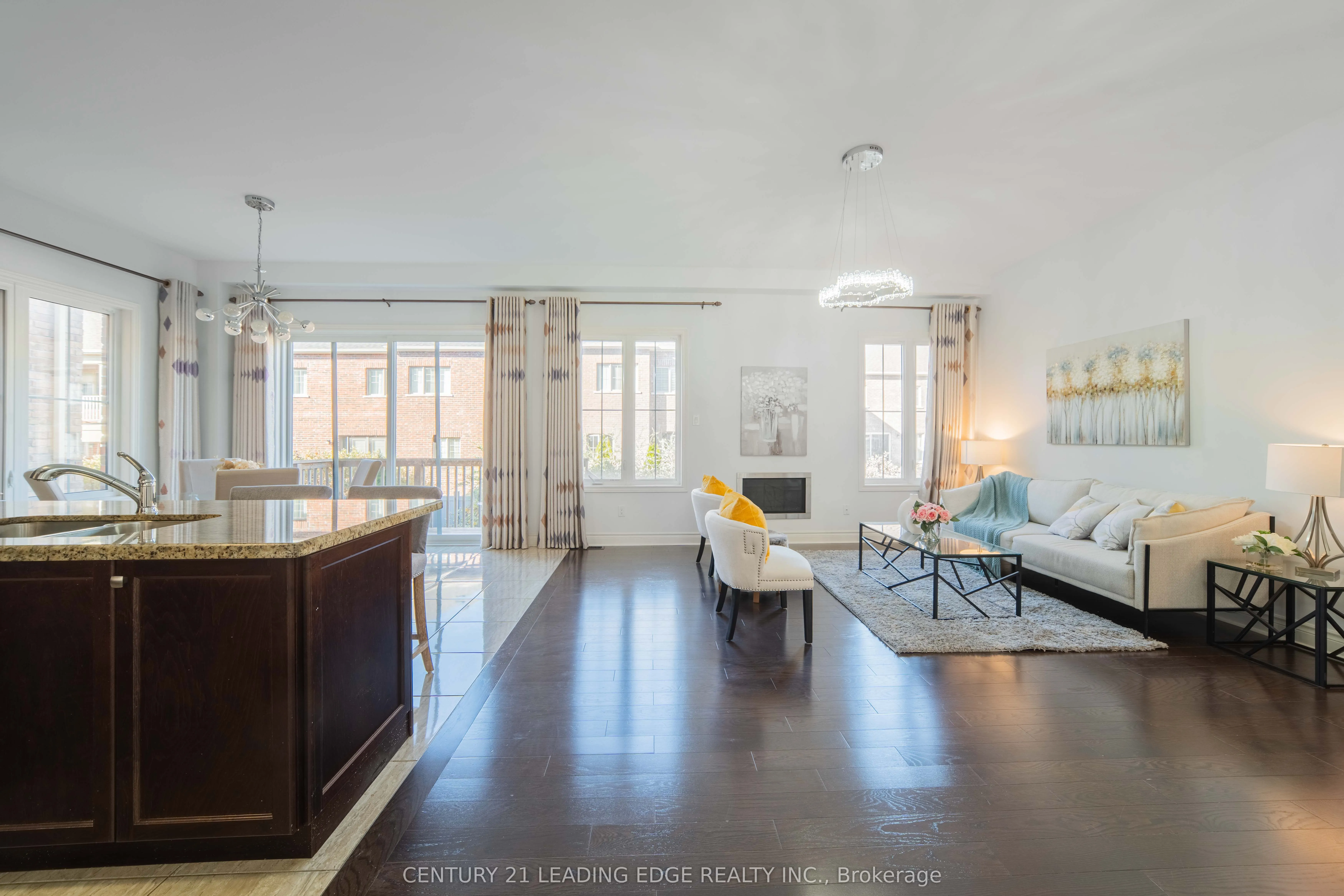 63 Ken Sinclair Crescent, #42