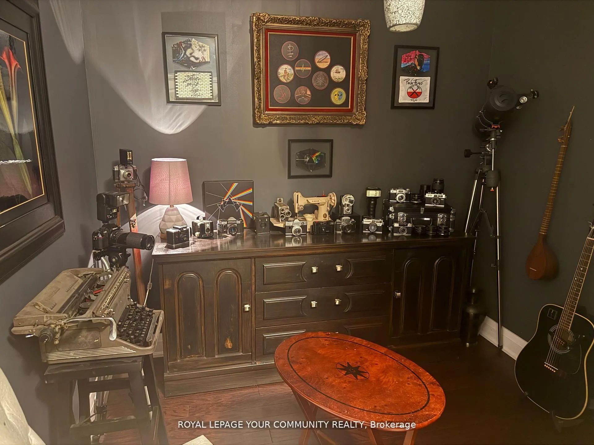 520 Steeles Avenue W, #208