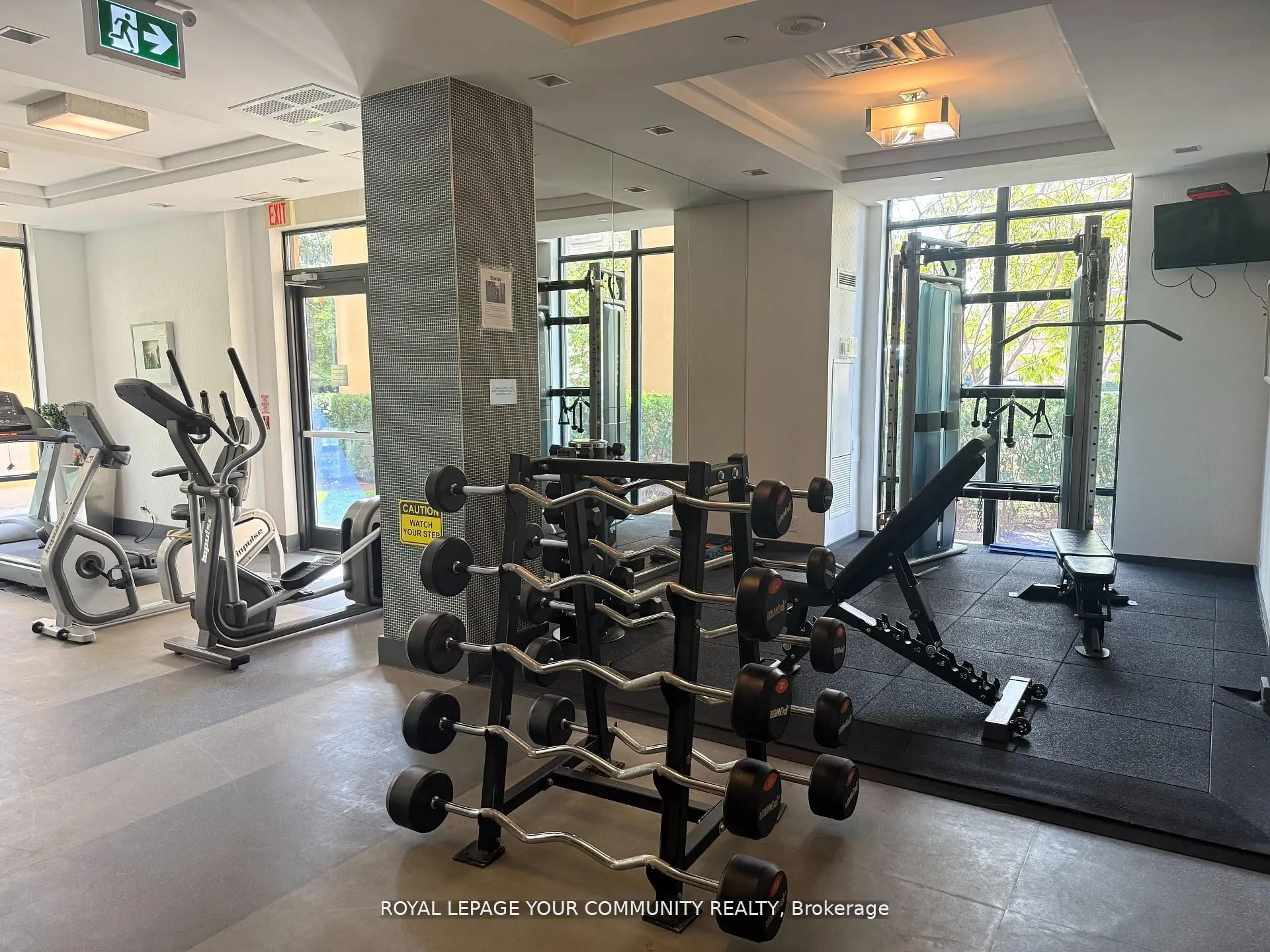 520 Steeles Avenue W, #208