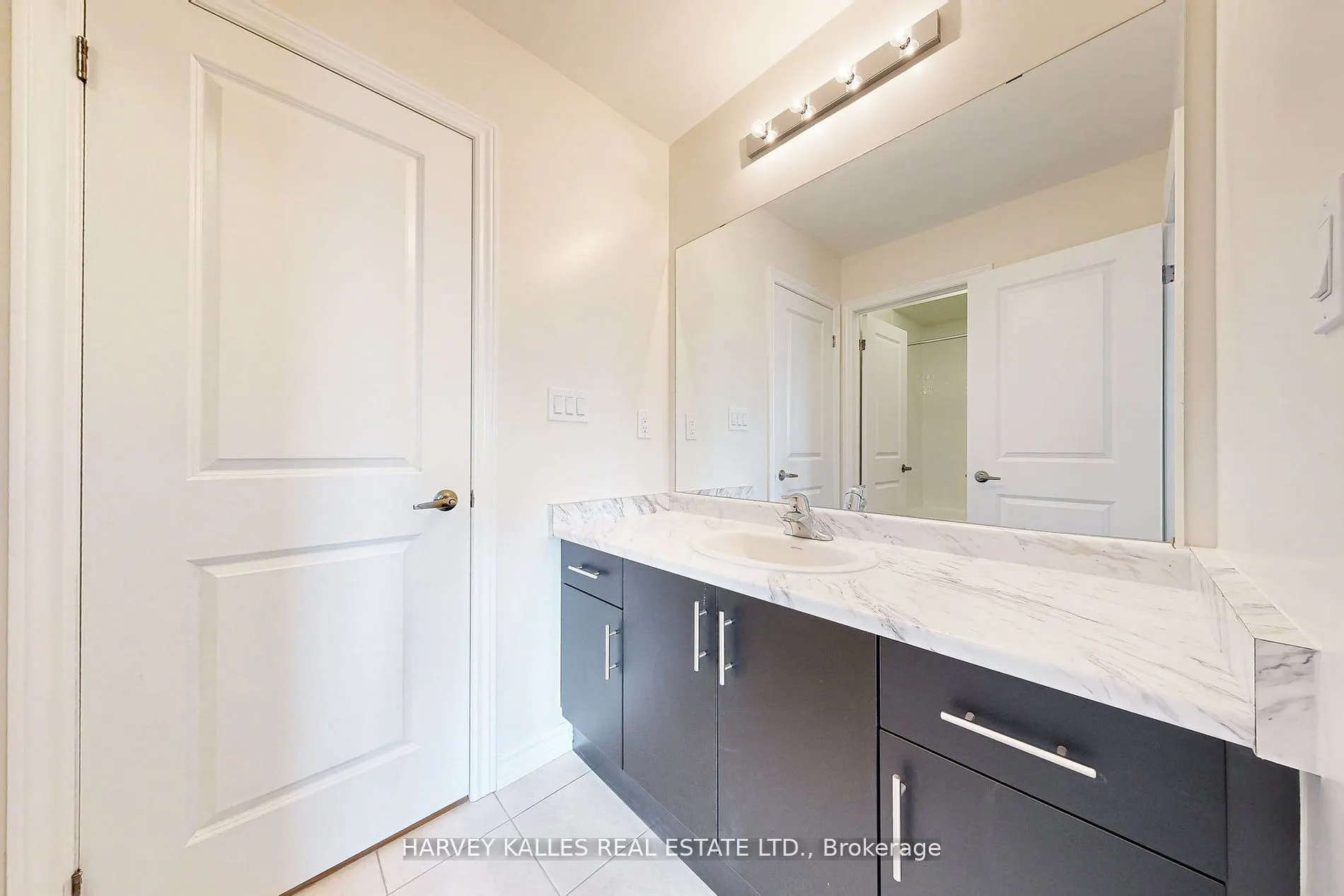 53 Lawrence D. Pridham Avenue