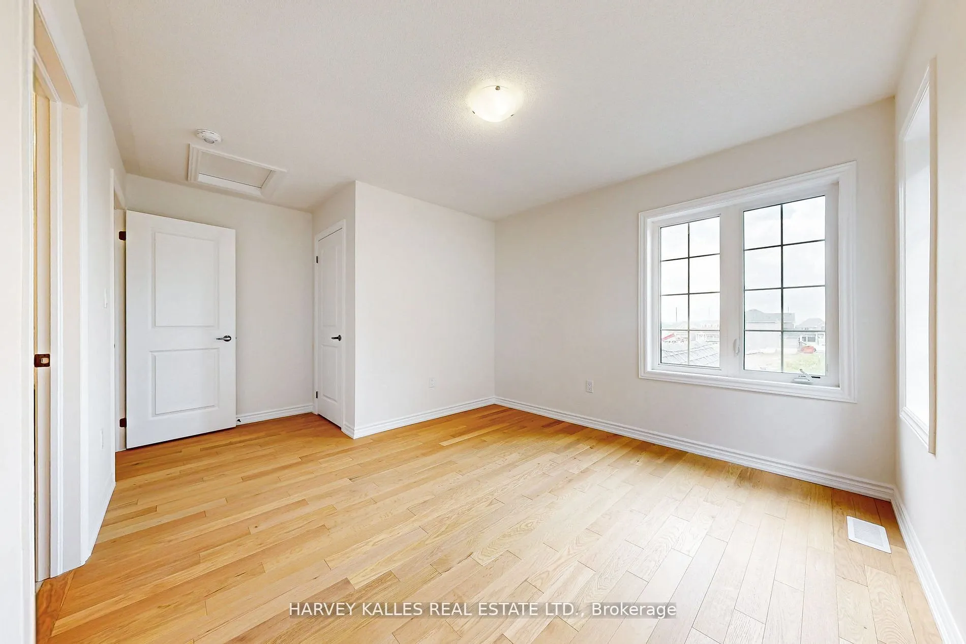 53 Lawrence D. Pridham Avenue