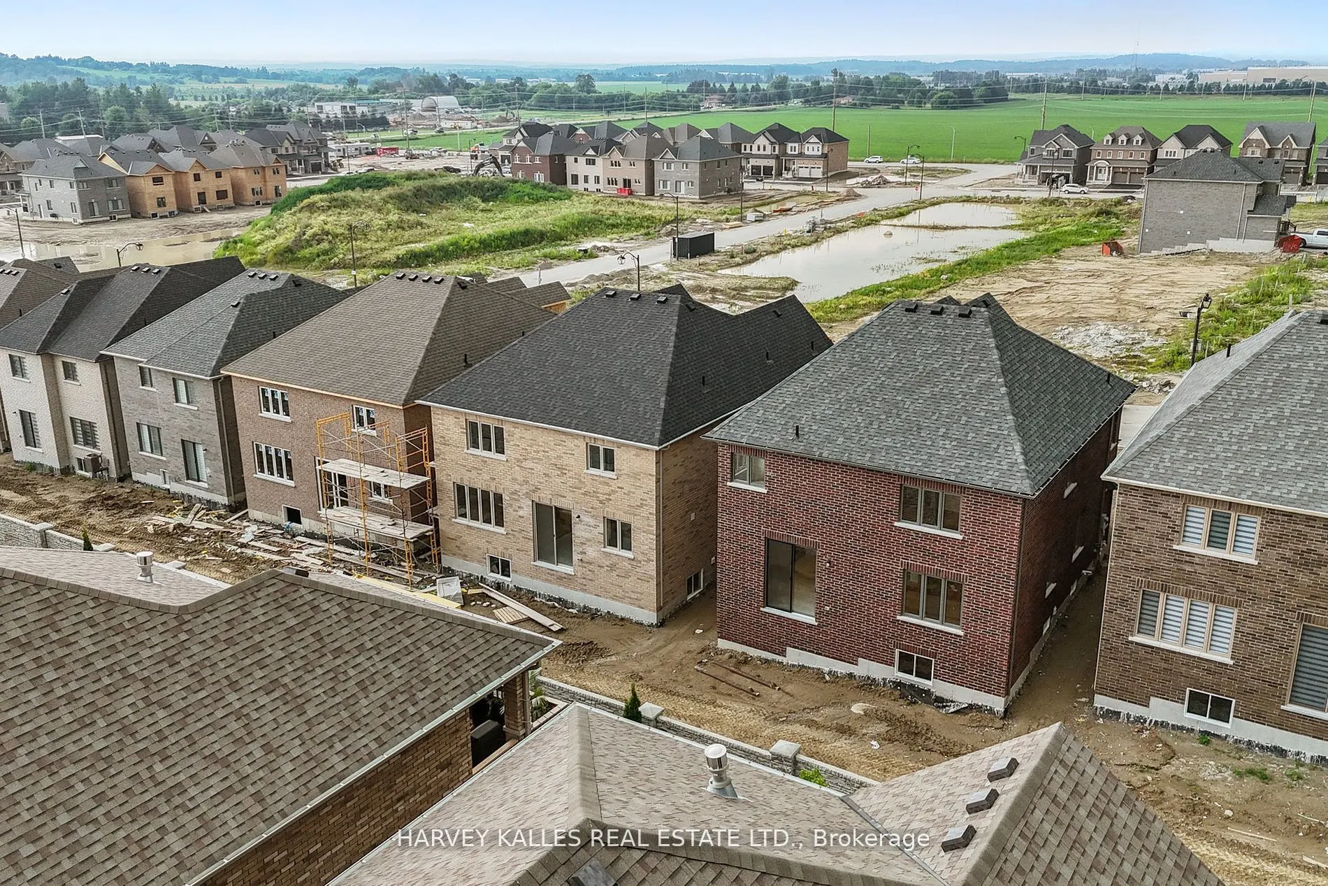 53 Lawrence D. Pridham Avenue