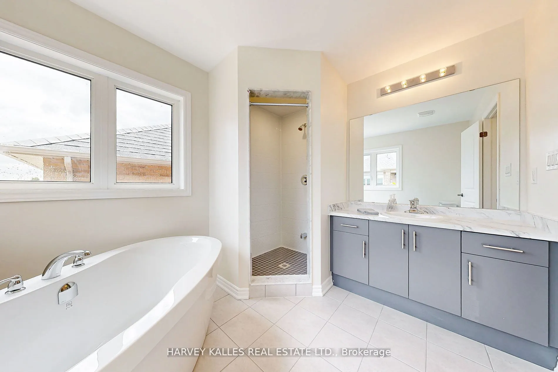 53 Lawrence D. Pridham Avenue