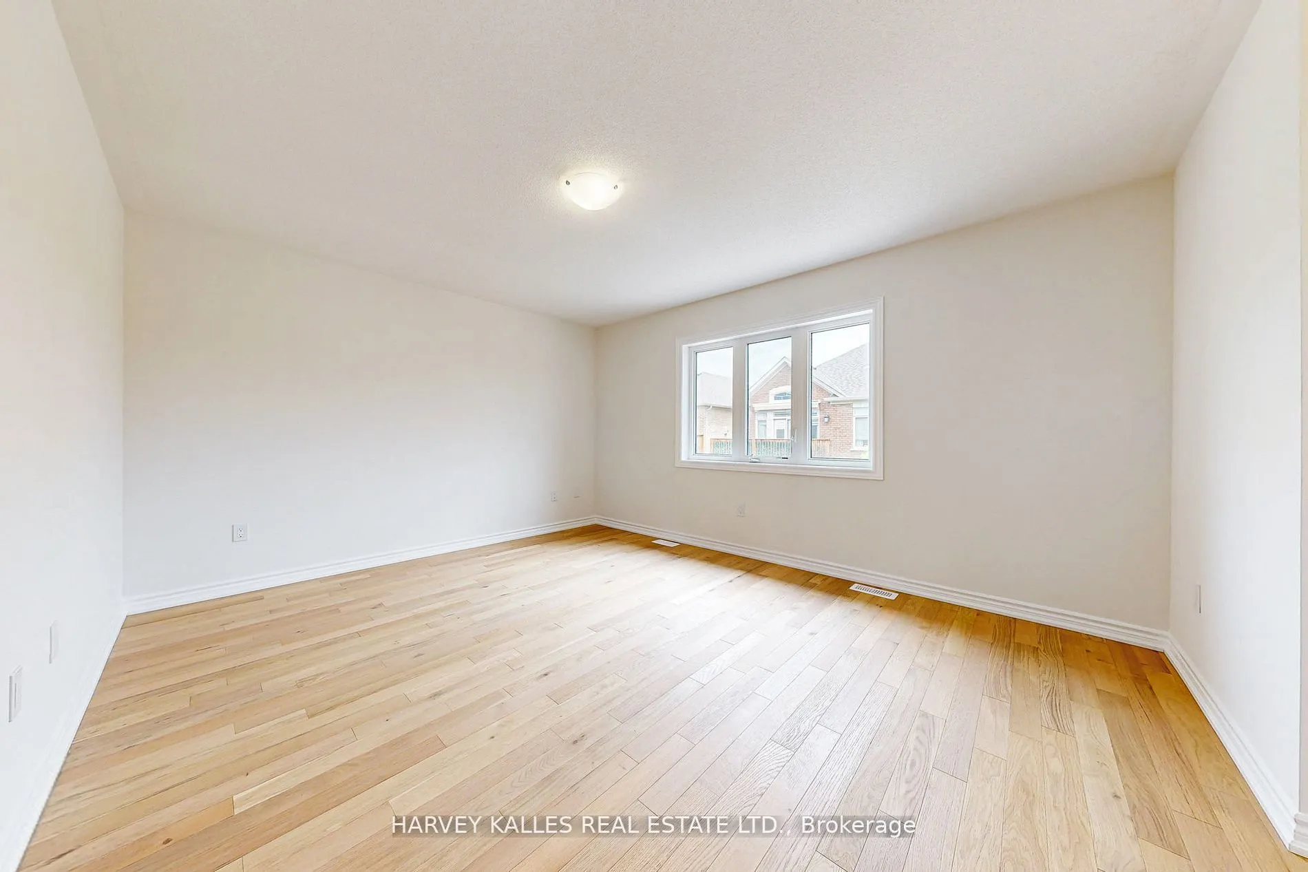 53 Lawrence D. Pridham Avenue