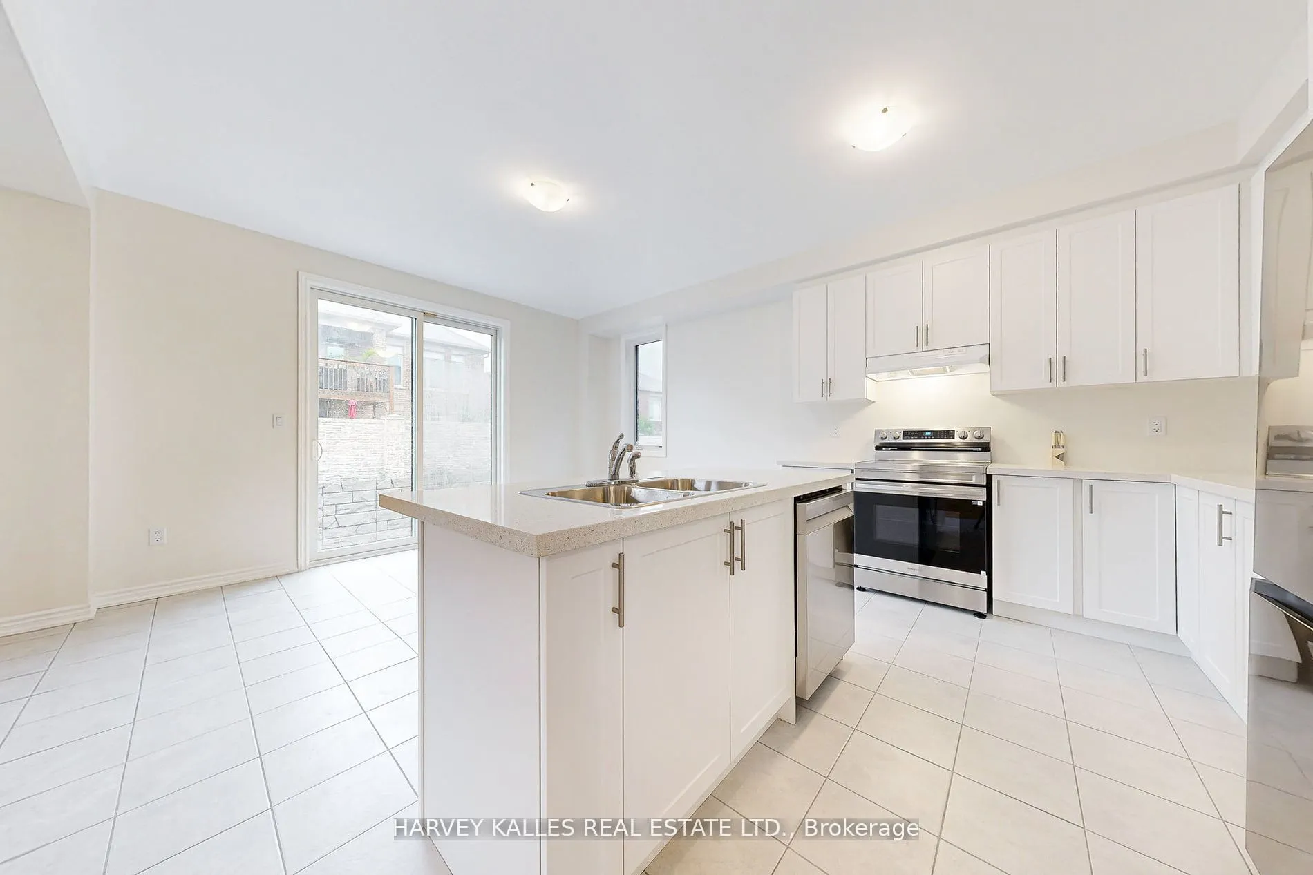 53 Lawrence D. Pridham Avenue