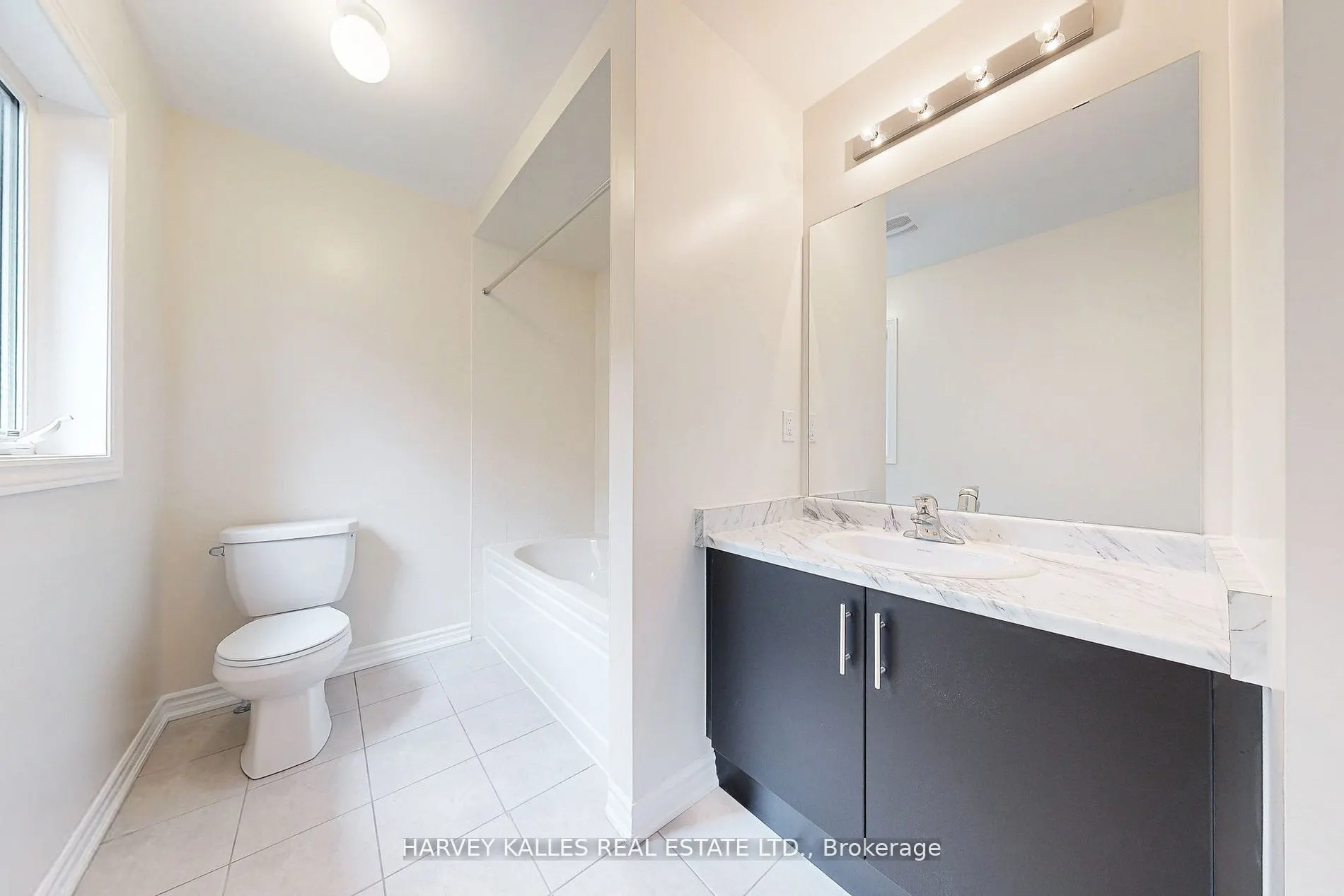 53 Lawrence D. Pridham Avenue