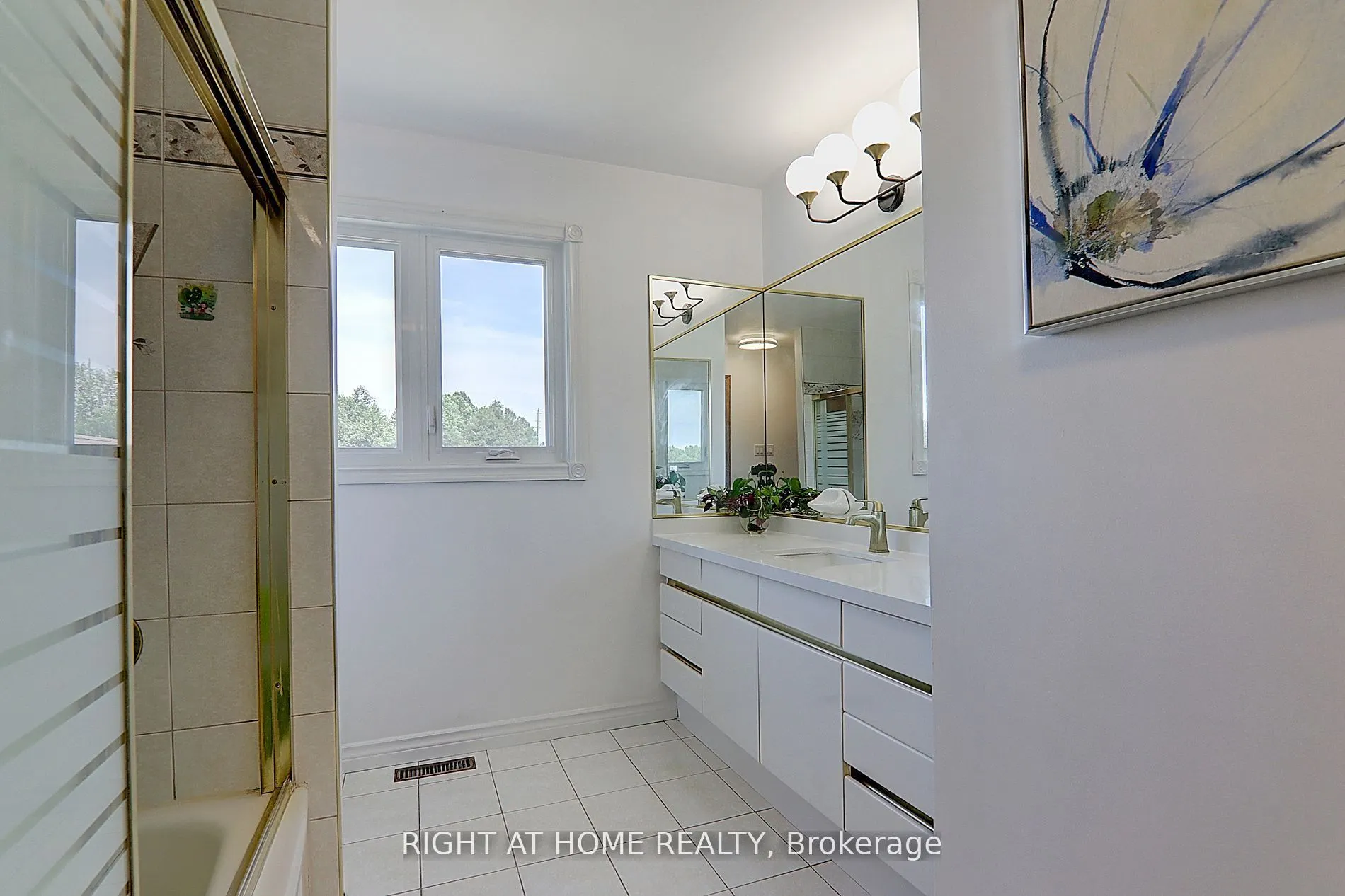 1008 Mount Albert Road