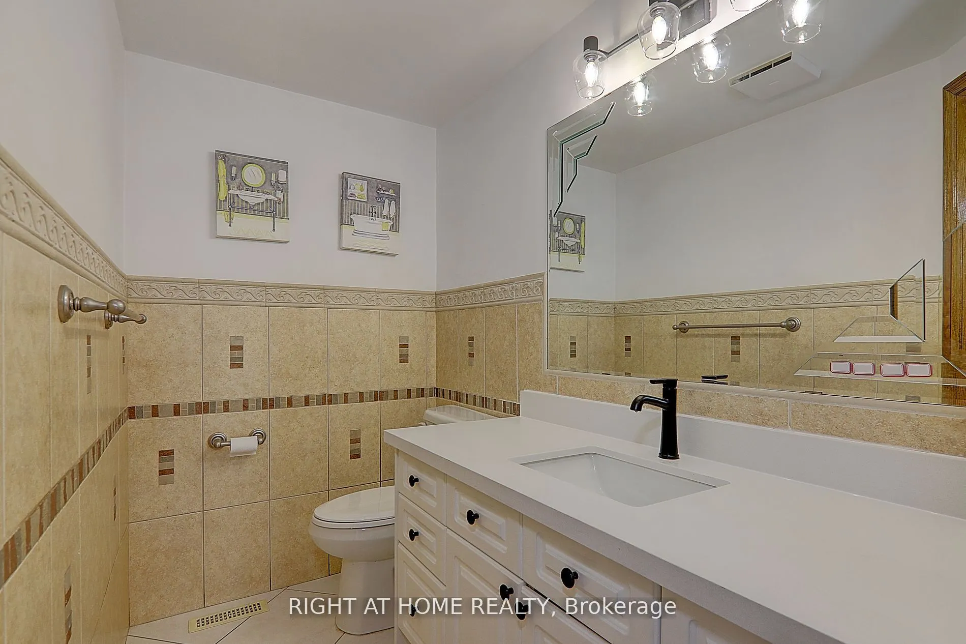 1008 Mount Albert Road