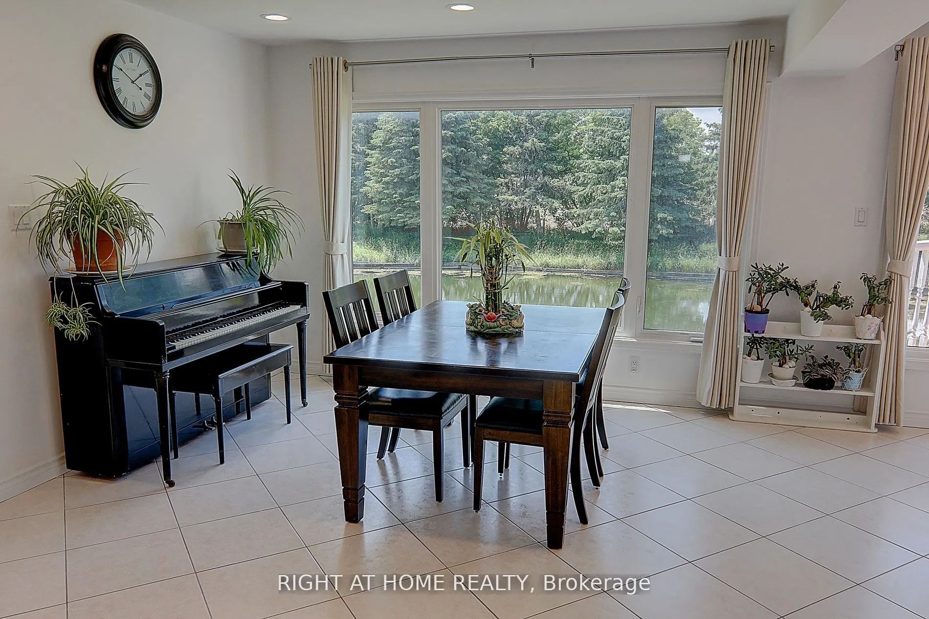 1008 Mount Albert Road