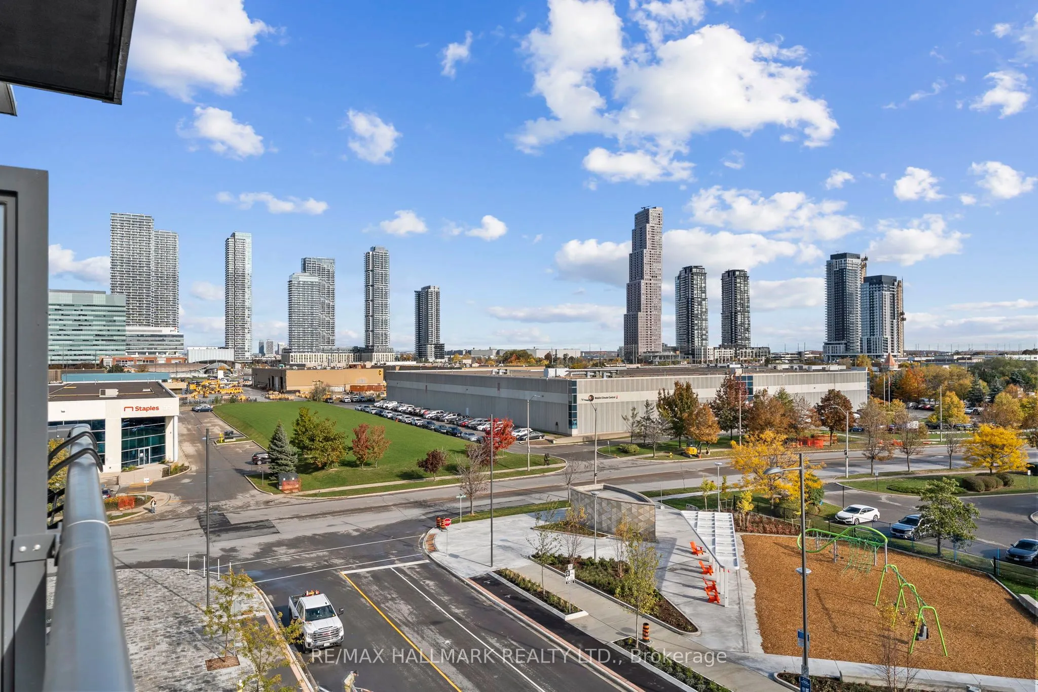 60 Honeycrisp Crescent, #511