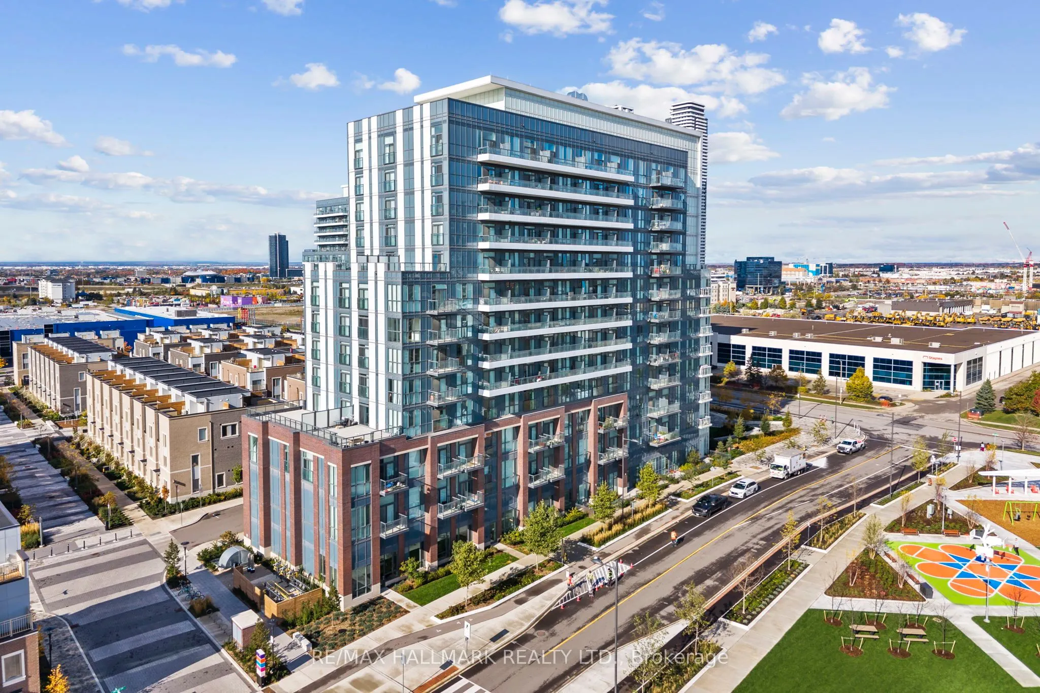 60 Honeycrisp Crescent, #511