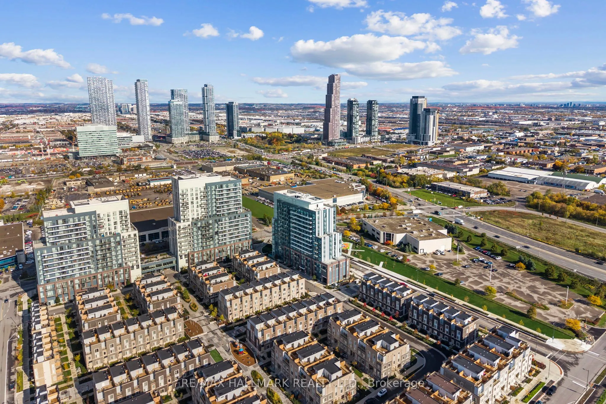 60 Honeycrisp Crescent, #511